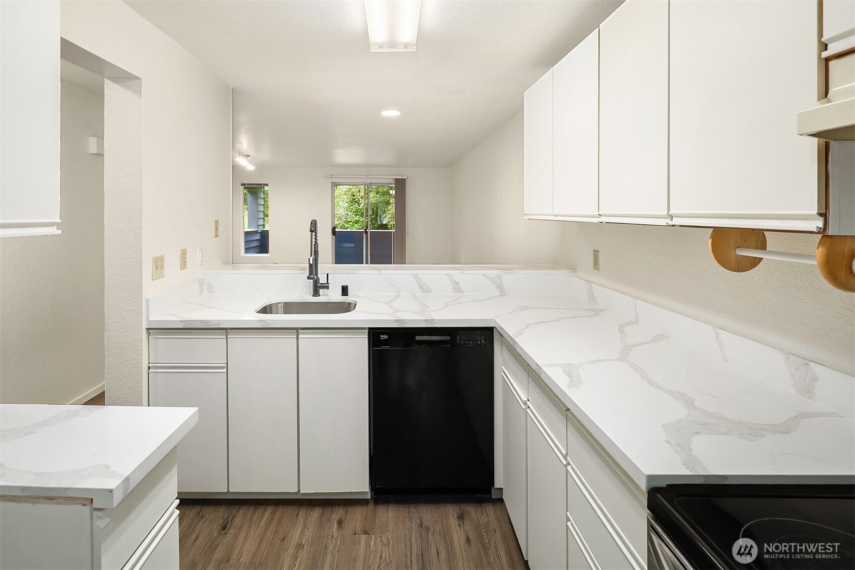 170 Newport Way NW Unit: D31