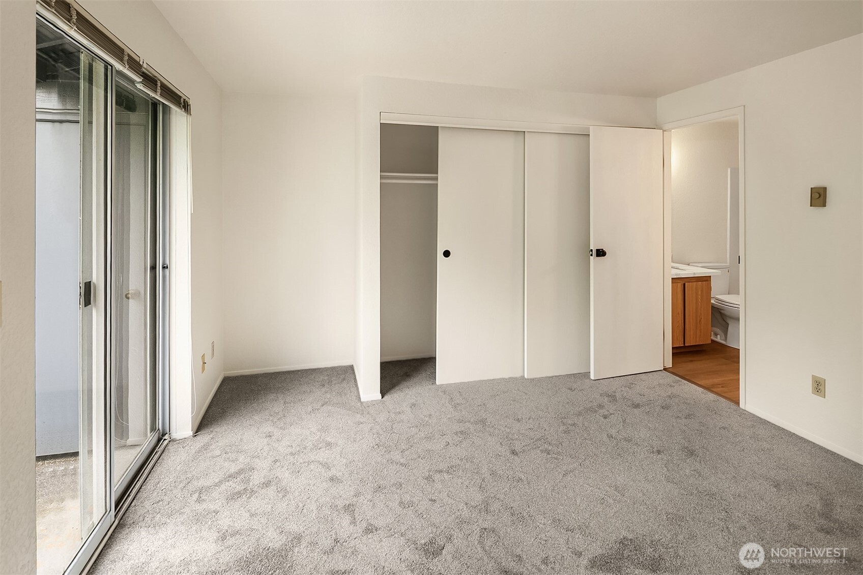 170 Newport Way NW Unit: D31