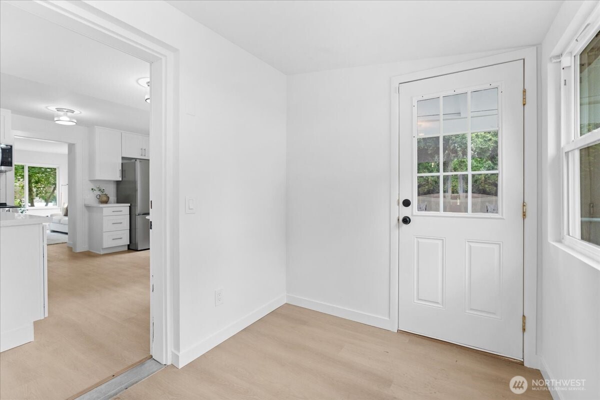 810 Veneta Avenue