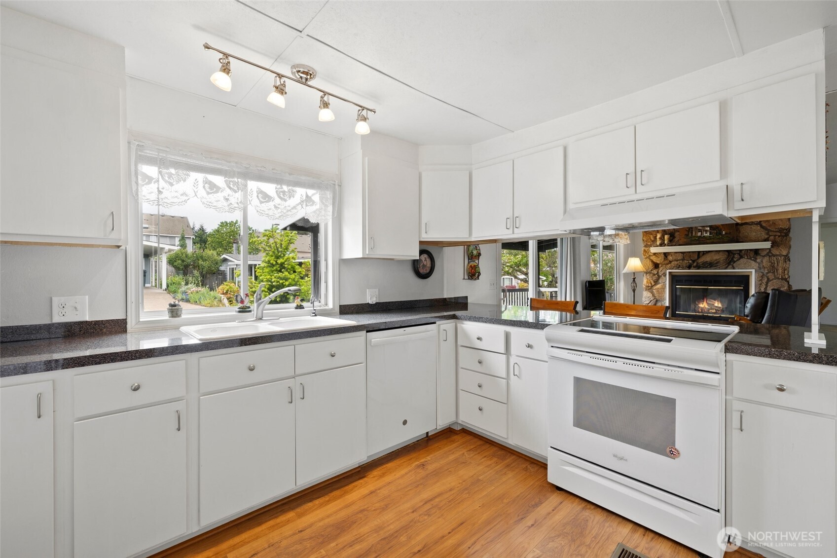 2500 Alder Street Unit: 28