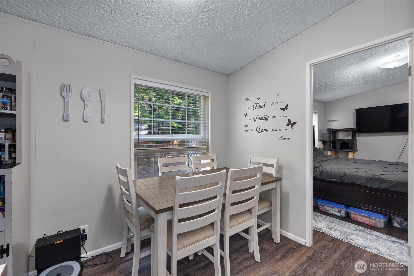 300 N Mount Jupiter