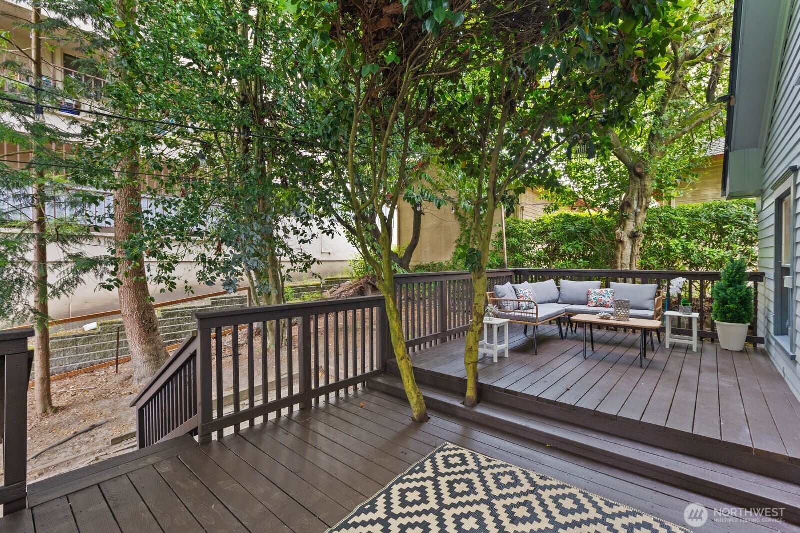 818 N 10th Street