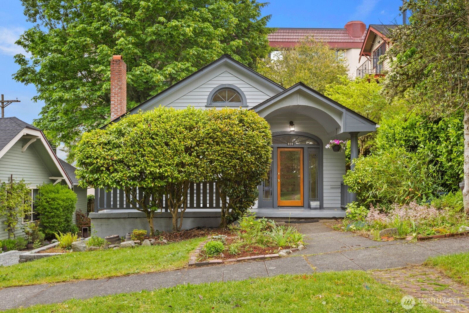 818 N 10th Street