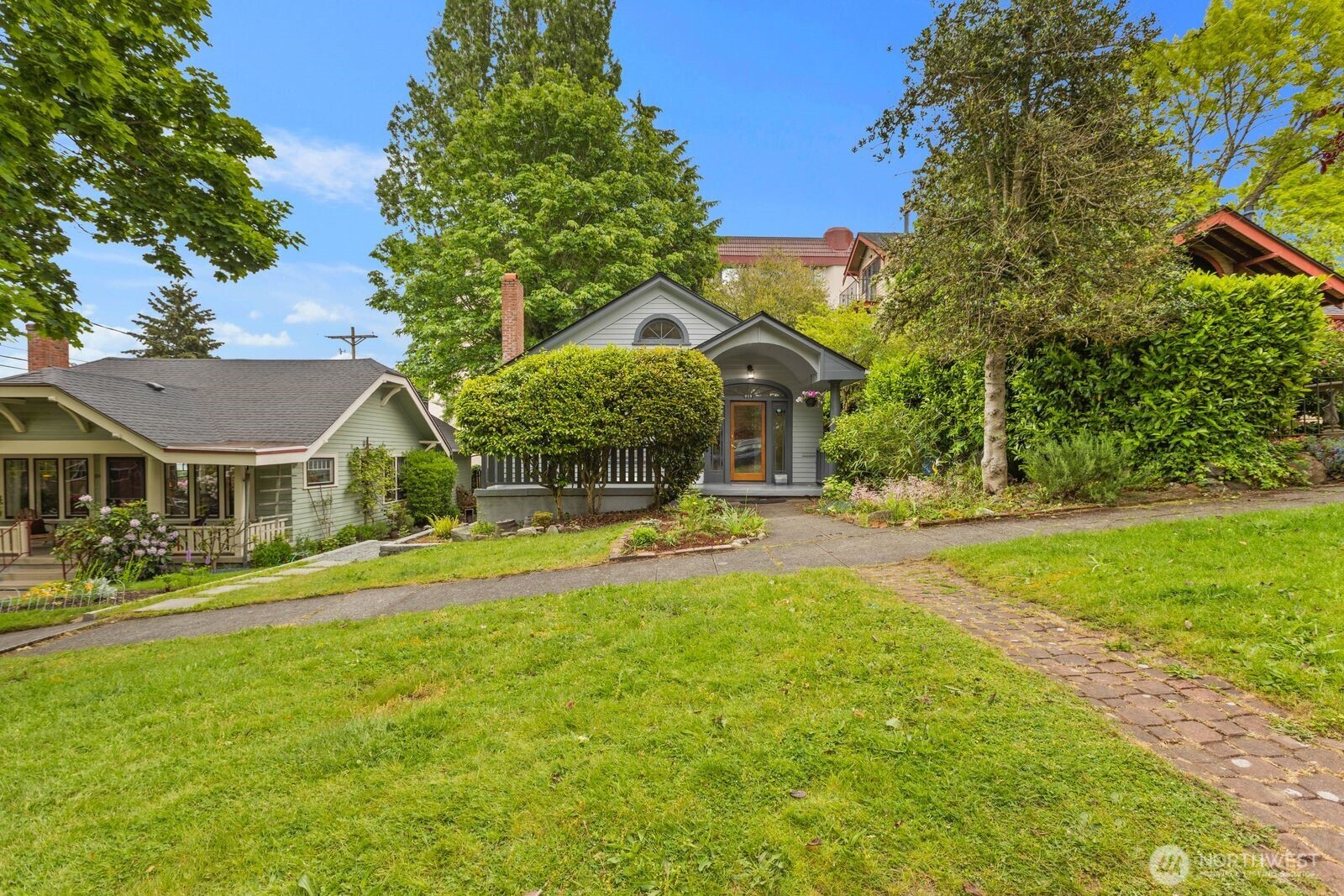 818 N 10th Street