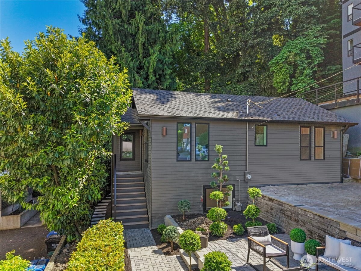 4011 SW Maryland Place