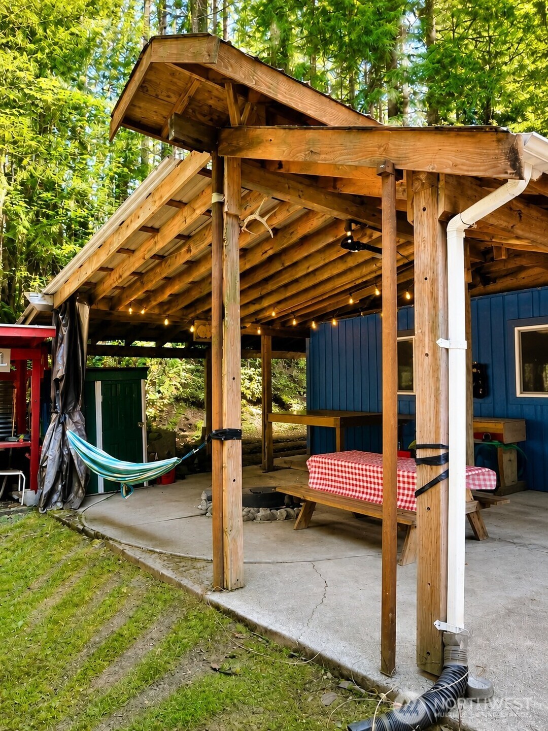 120 N Wynoochee Drive
