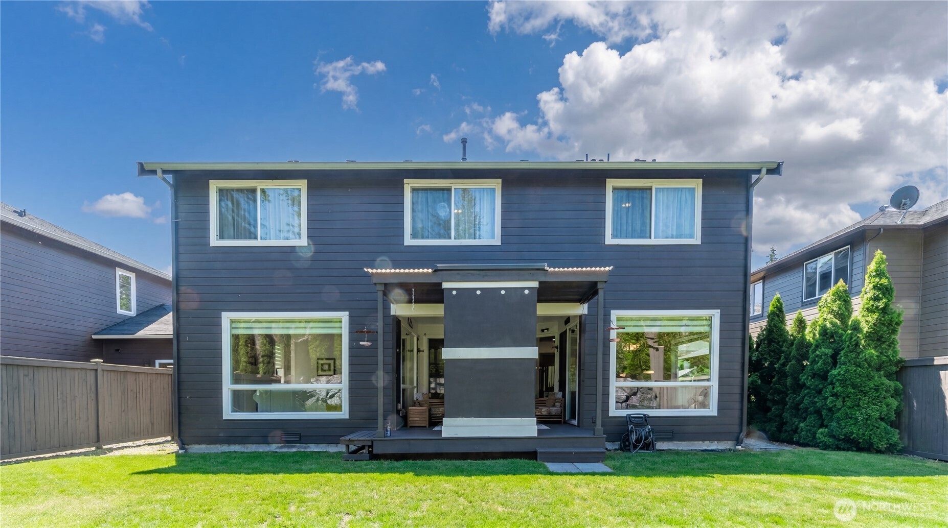 5852 S 326th Court