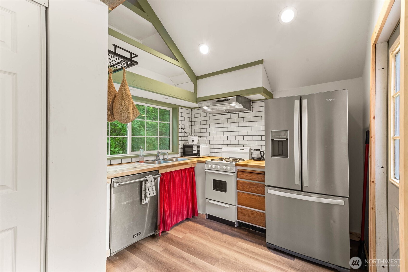 20226 Neat Road SE