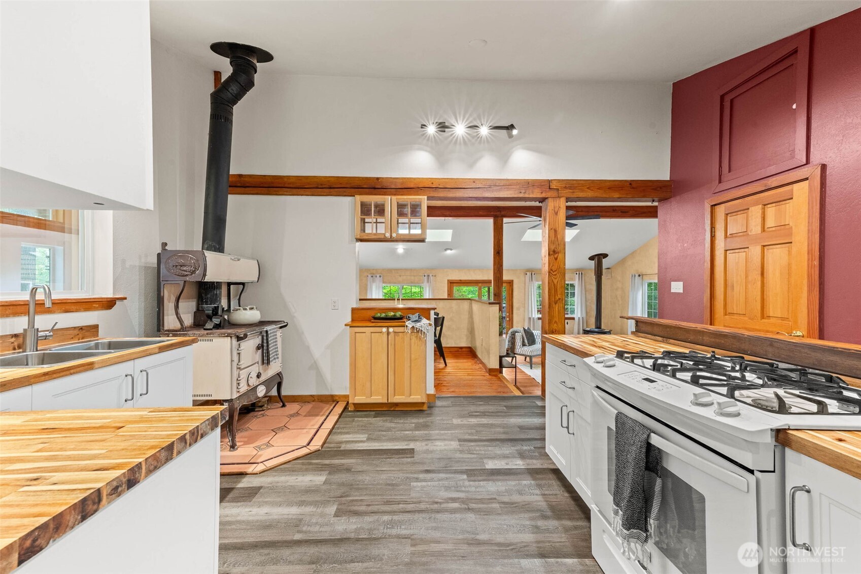 20226 Neat Road SE