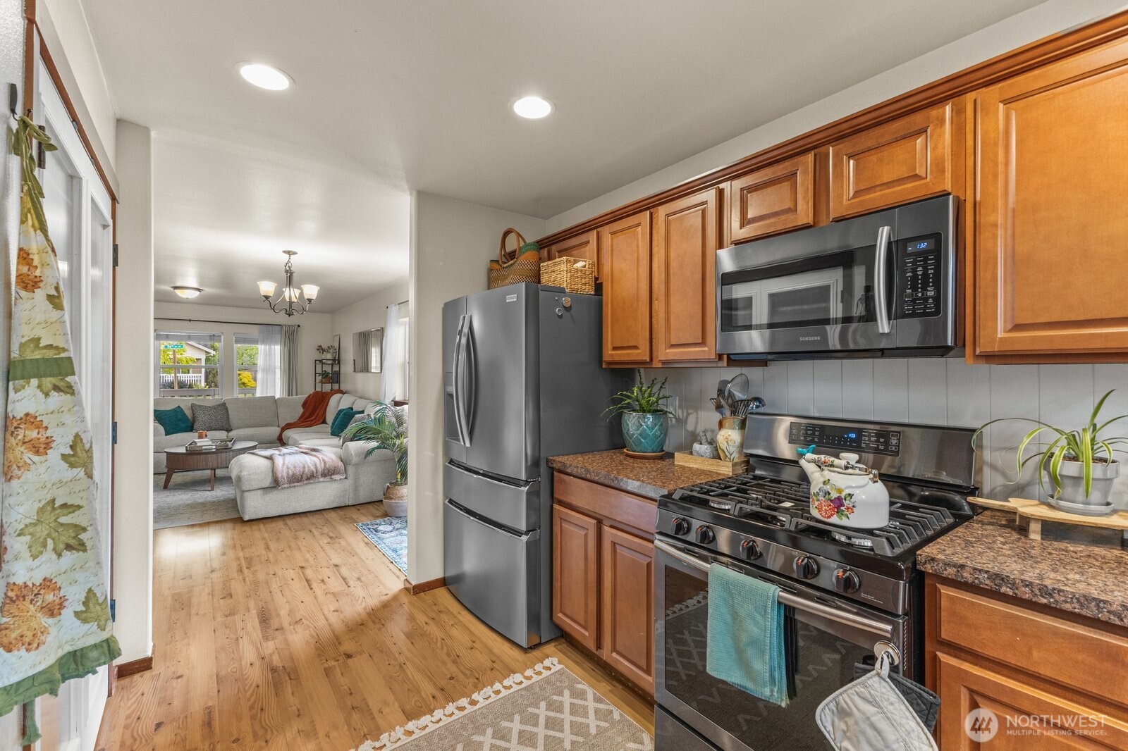 28602 74th Drive NW