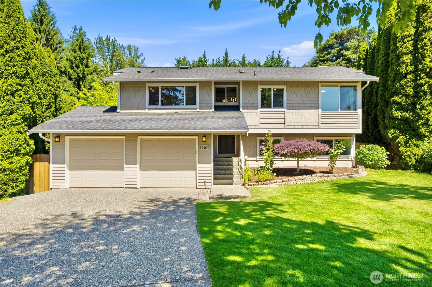 10606 NE 19th Place