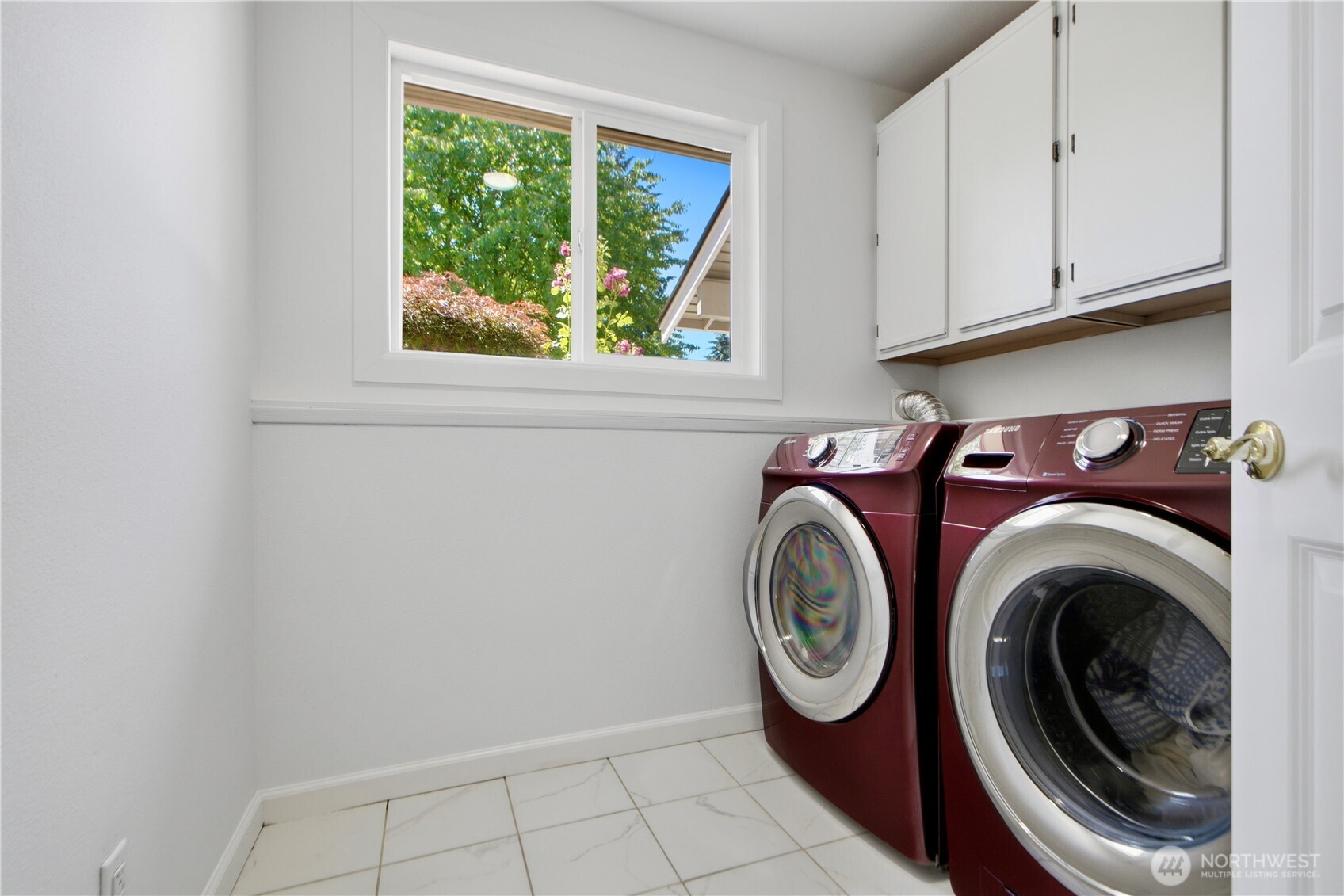 10606 NE 19th Place