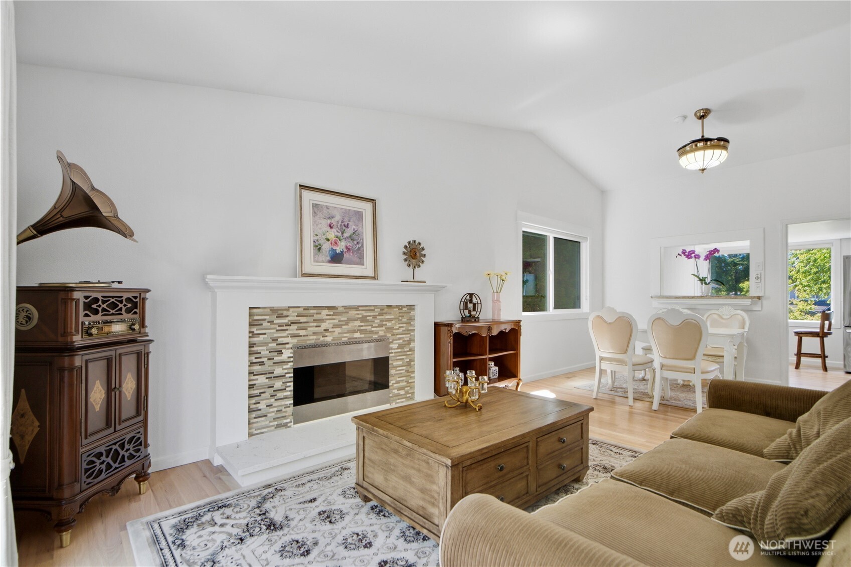 10606 NE 19th Place
