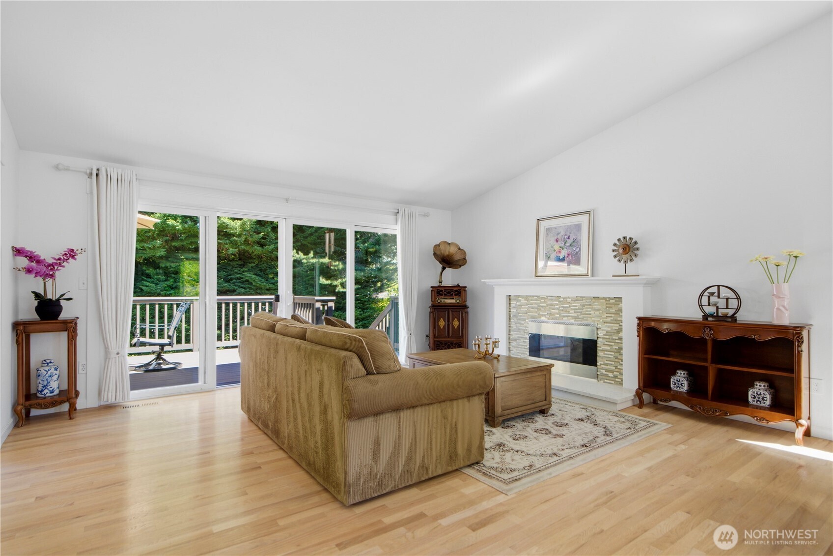 10606 NE 19th Place