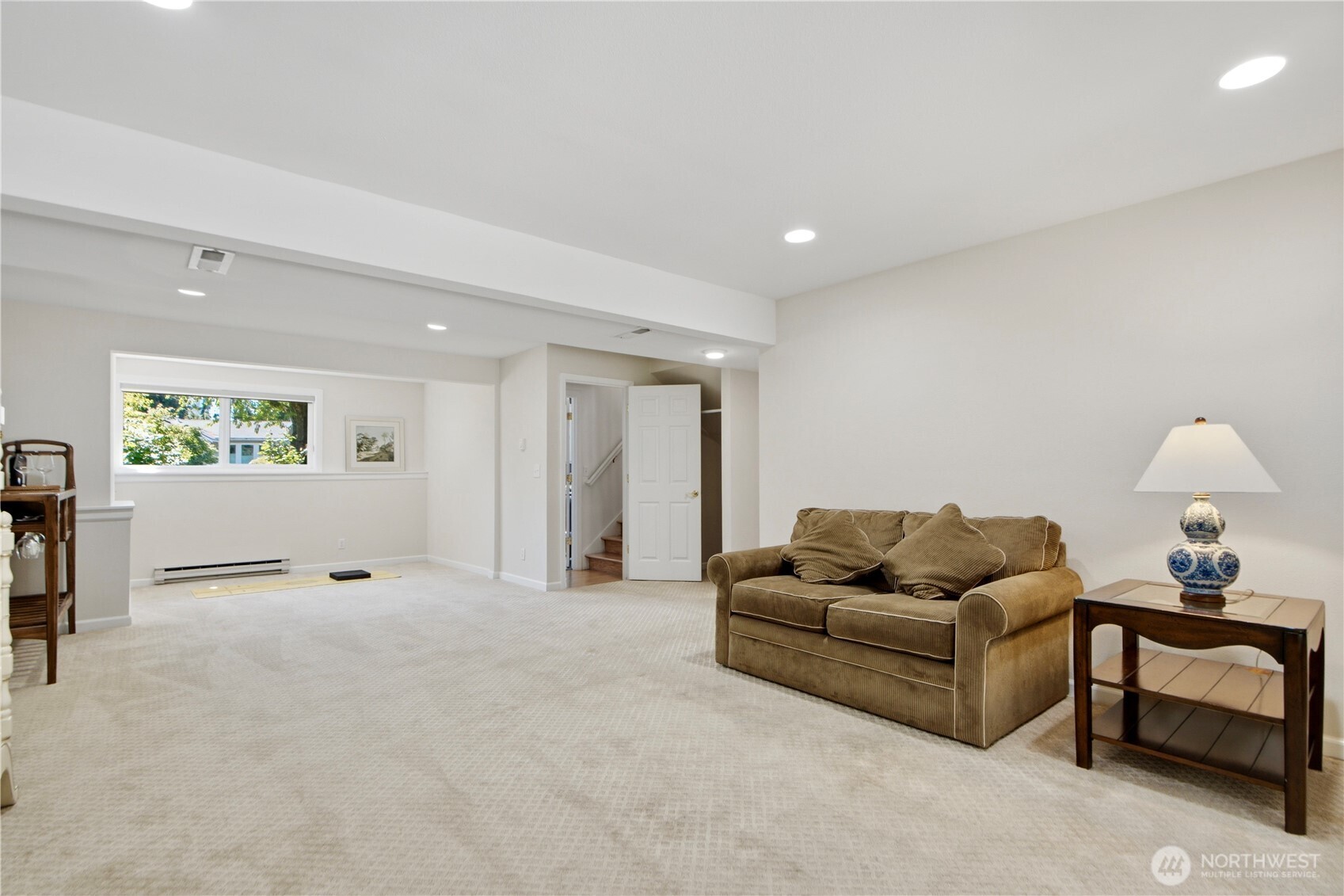 10606 NE 19th Place