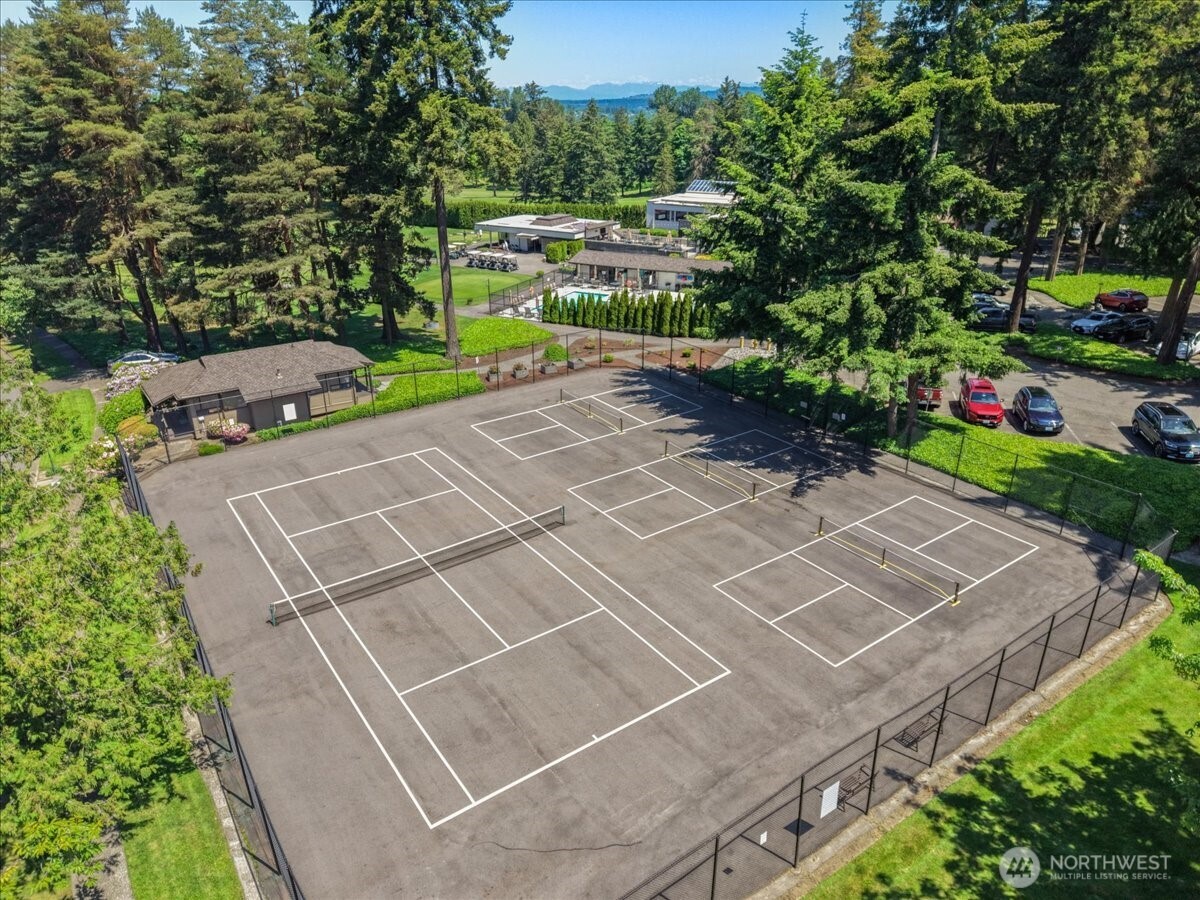10823 Glen Acres Drive S Unit: B