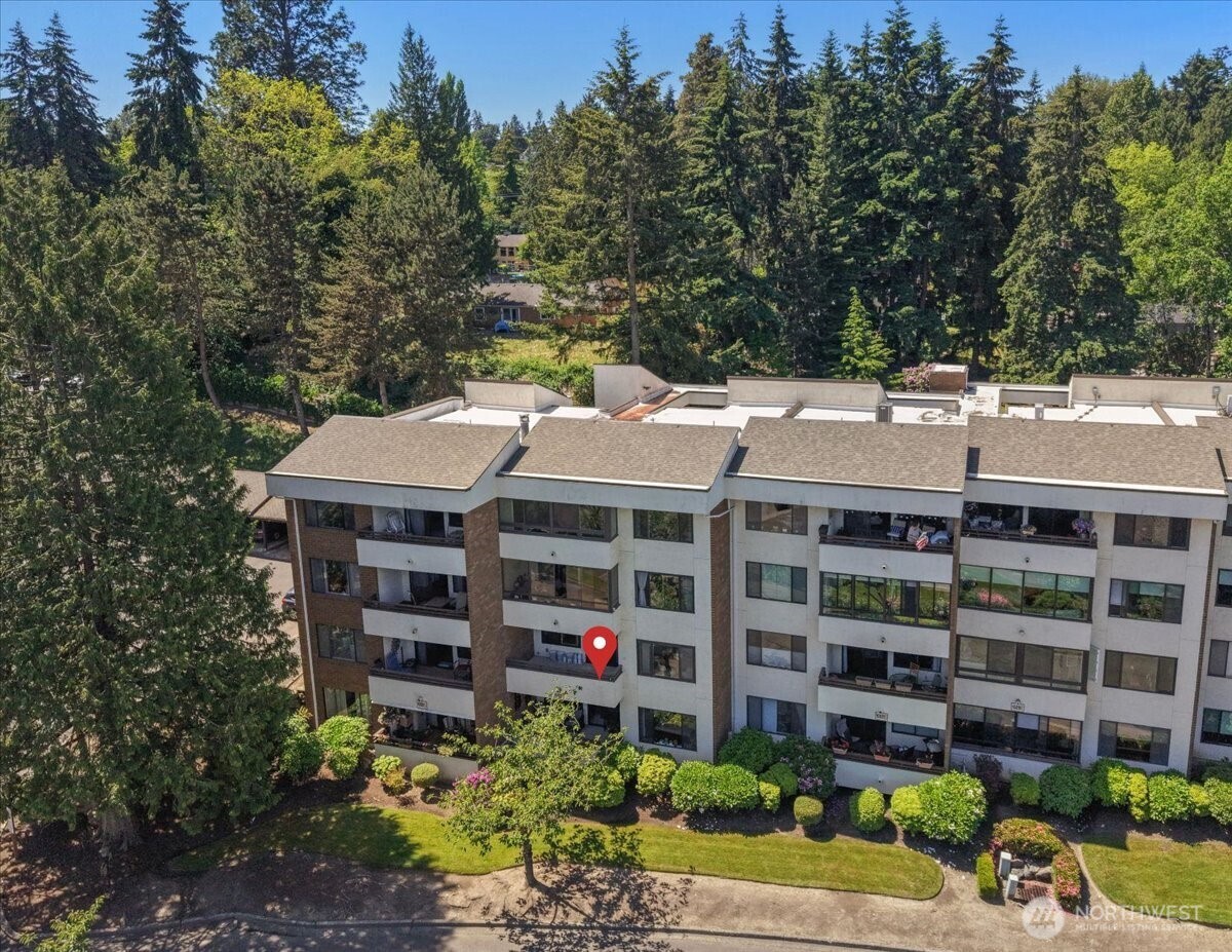 10823 Glen Acres Drive S Unit: B