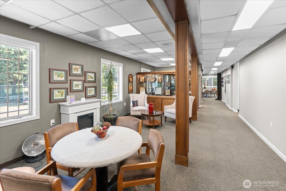10823 Glen Acres Drive S Unit: B