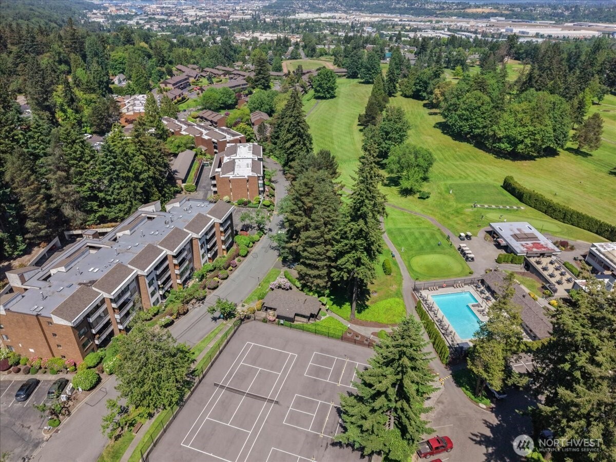 10823 Glen Acres Drive S Unit: B