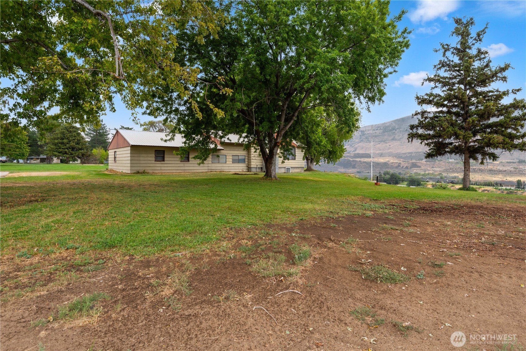 1550 Pear Lane