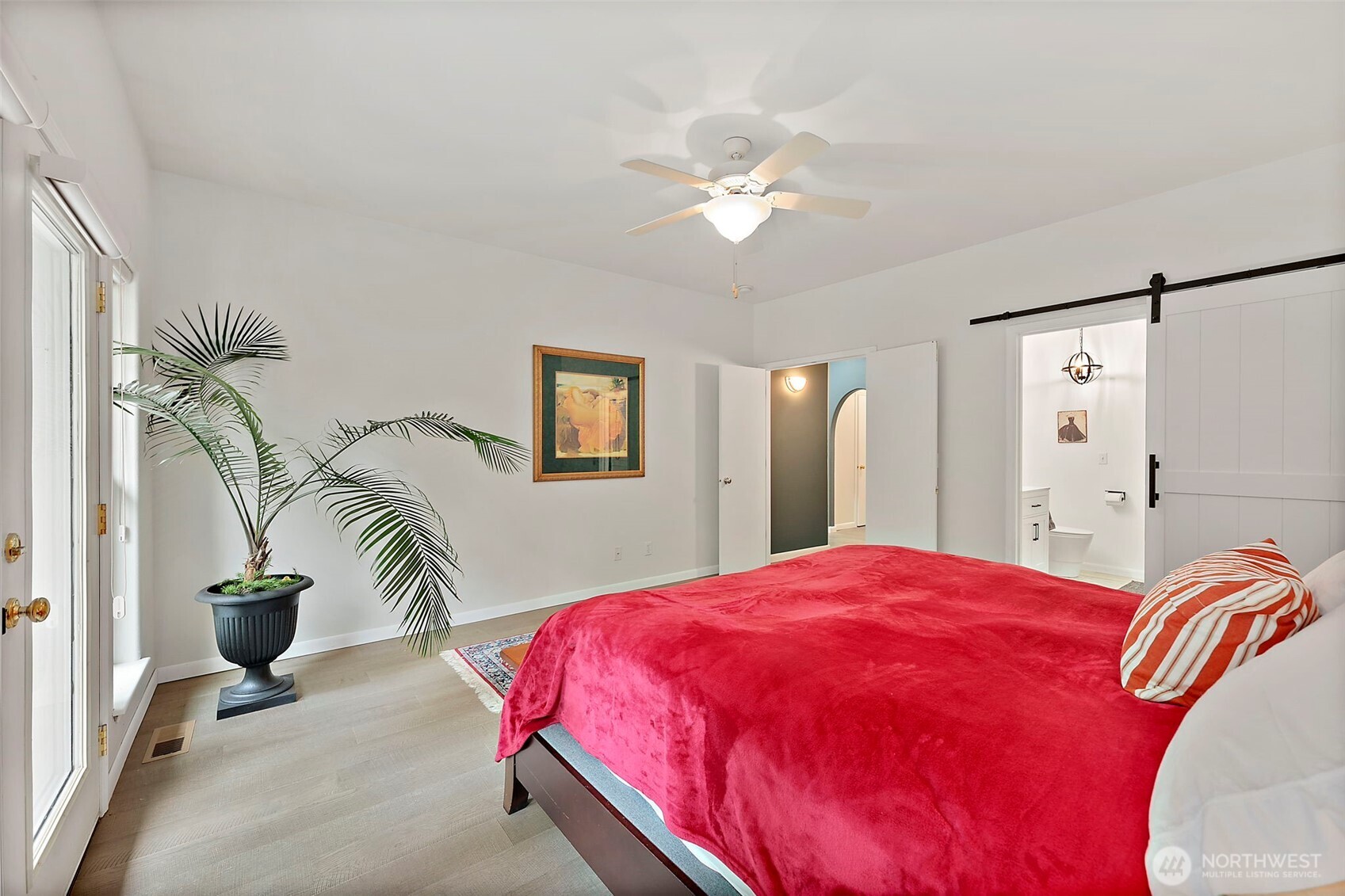 321 E Fairway Dr