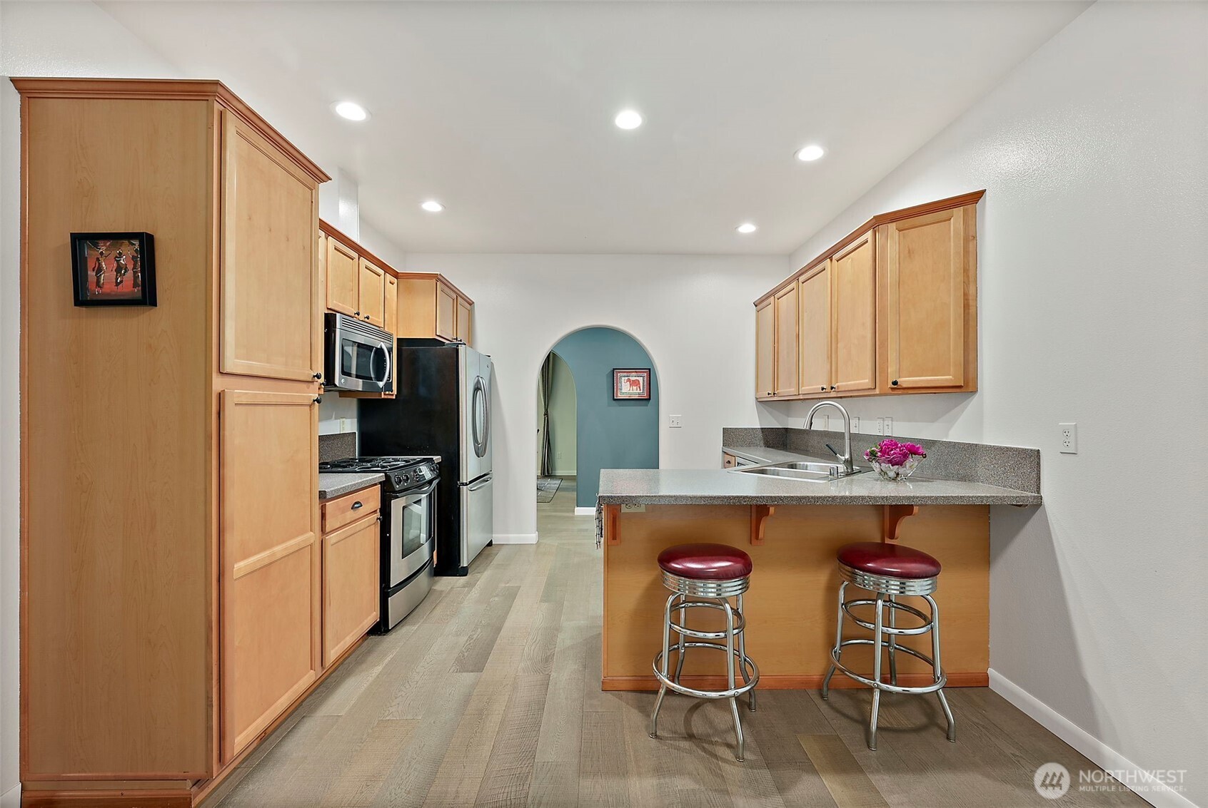 321 E Fairway Dr