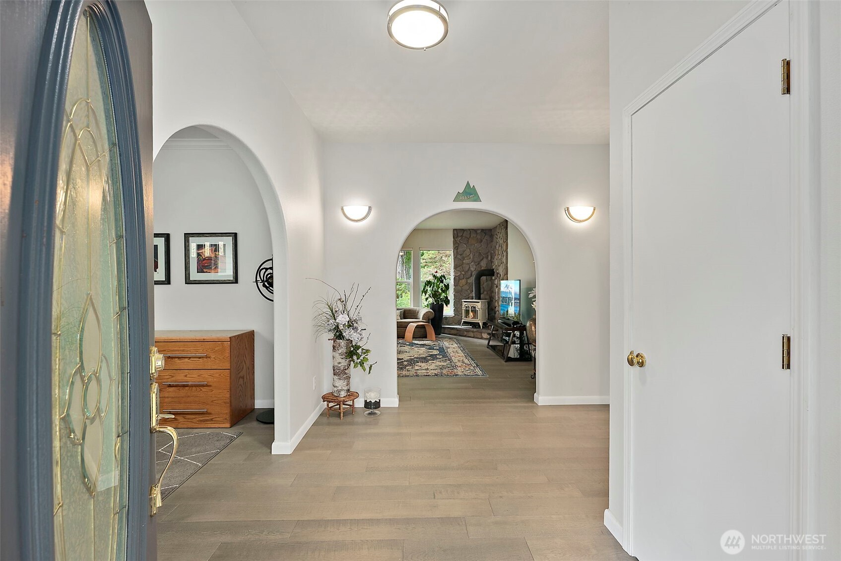 321 E Fairway Dr