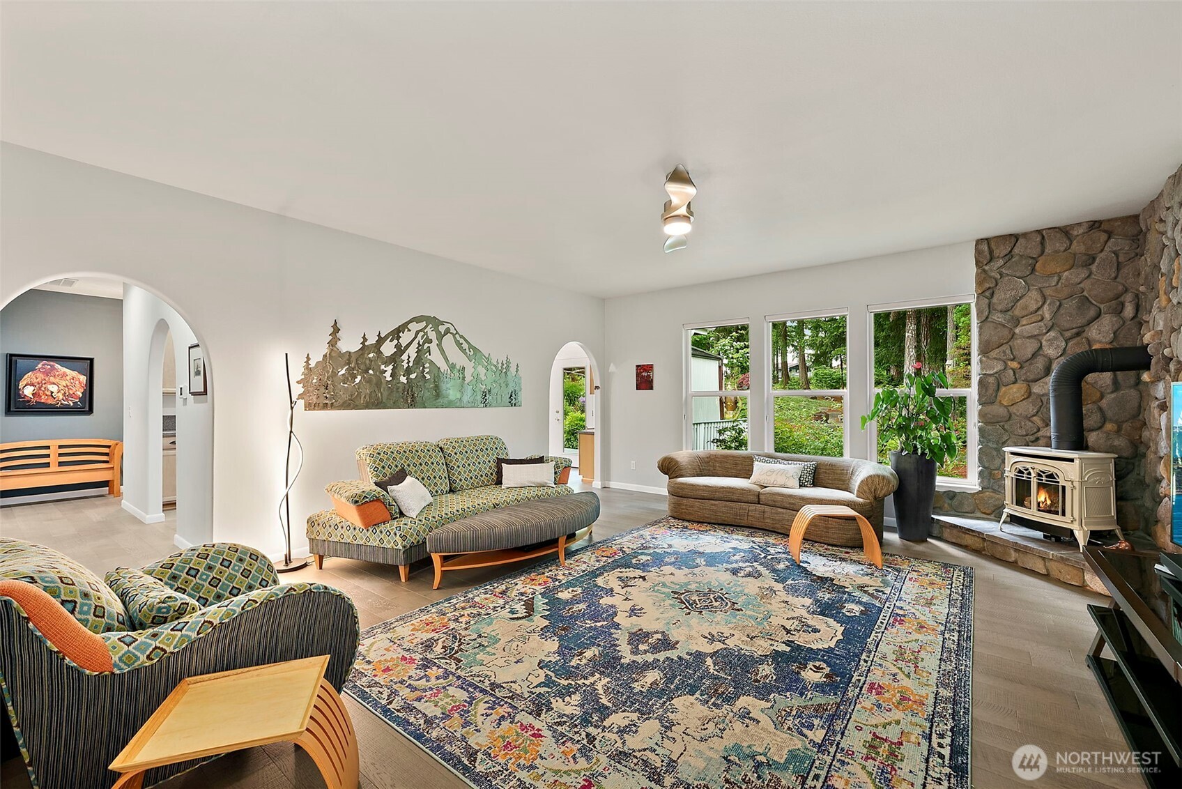 321 E Fairway Dr
