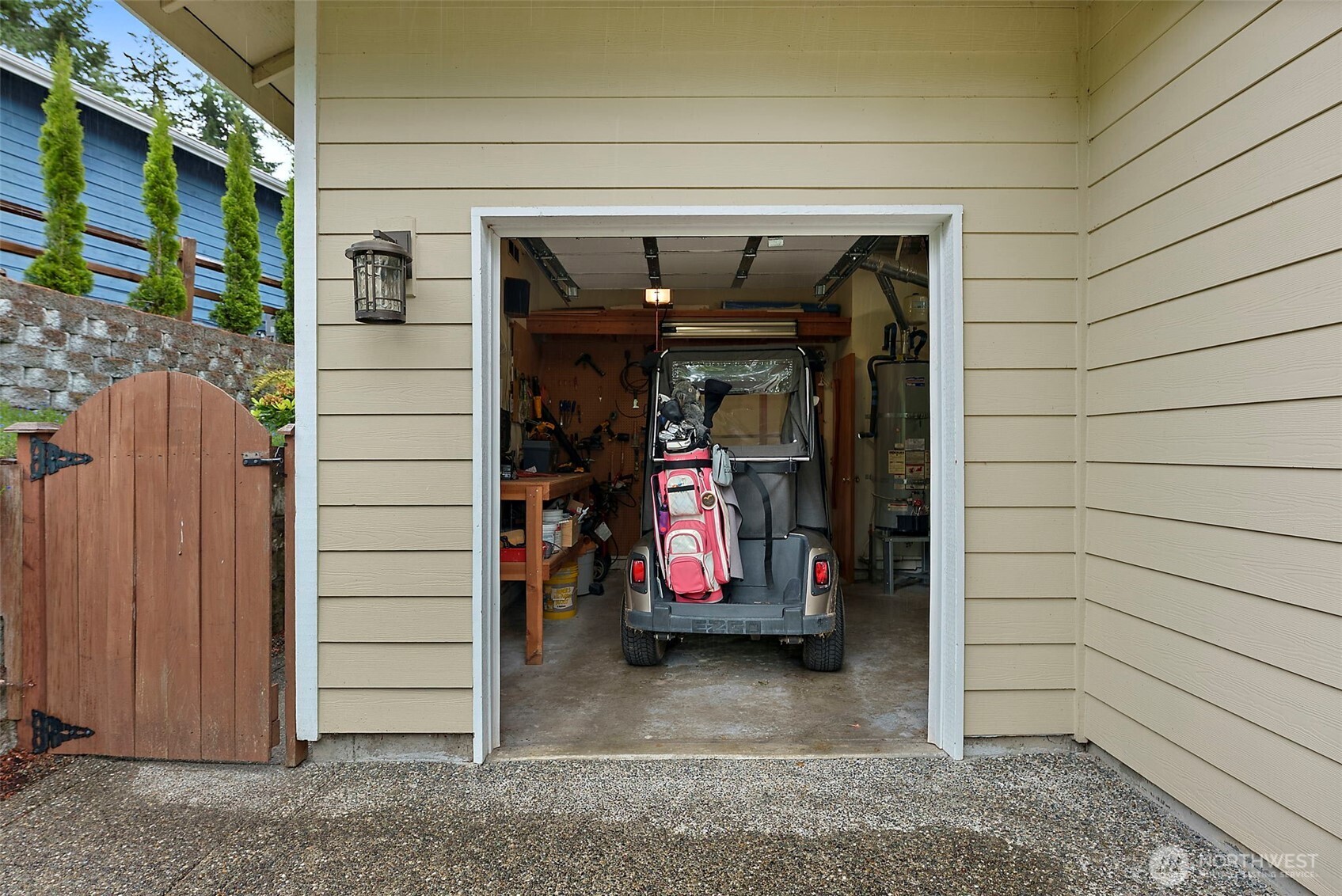 321 E Fairway Dr