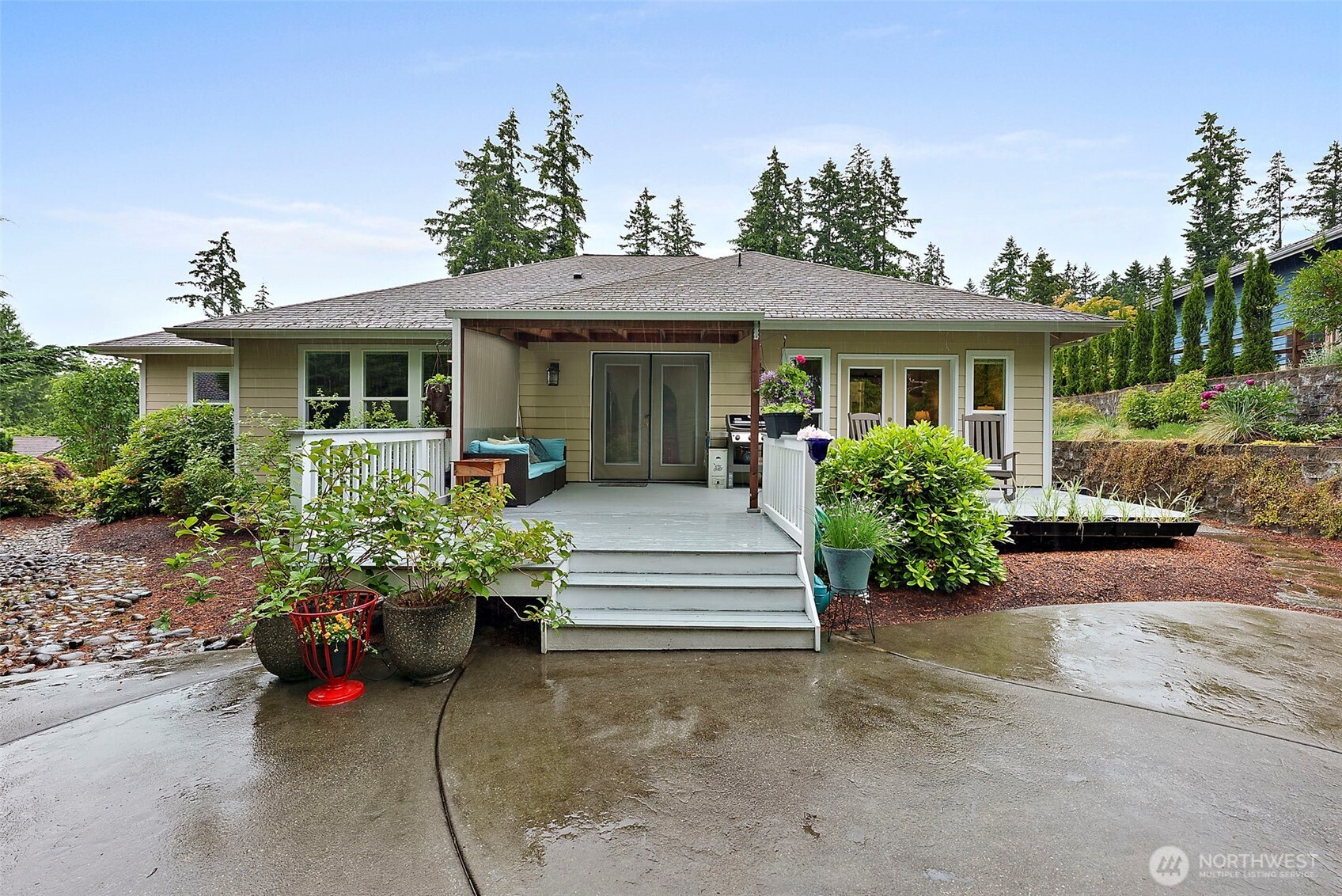 321 E Fairway Dr