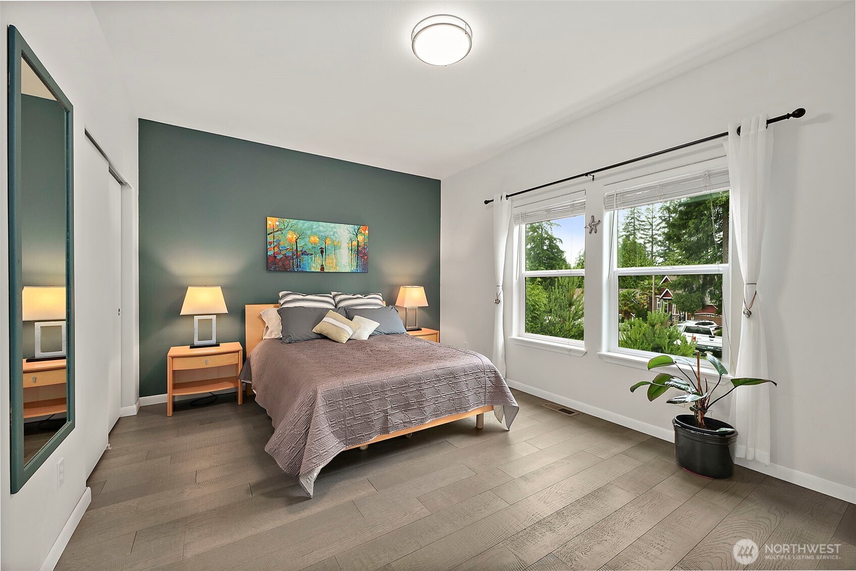 321 E Fairway Dr