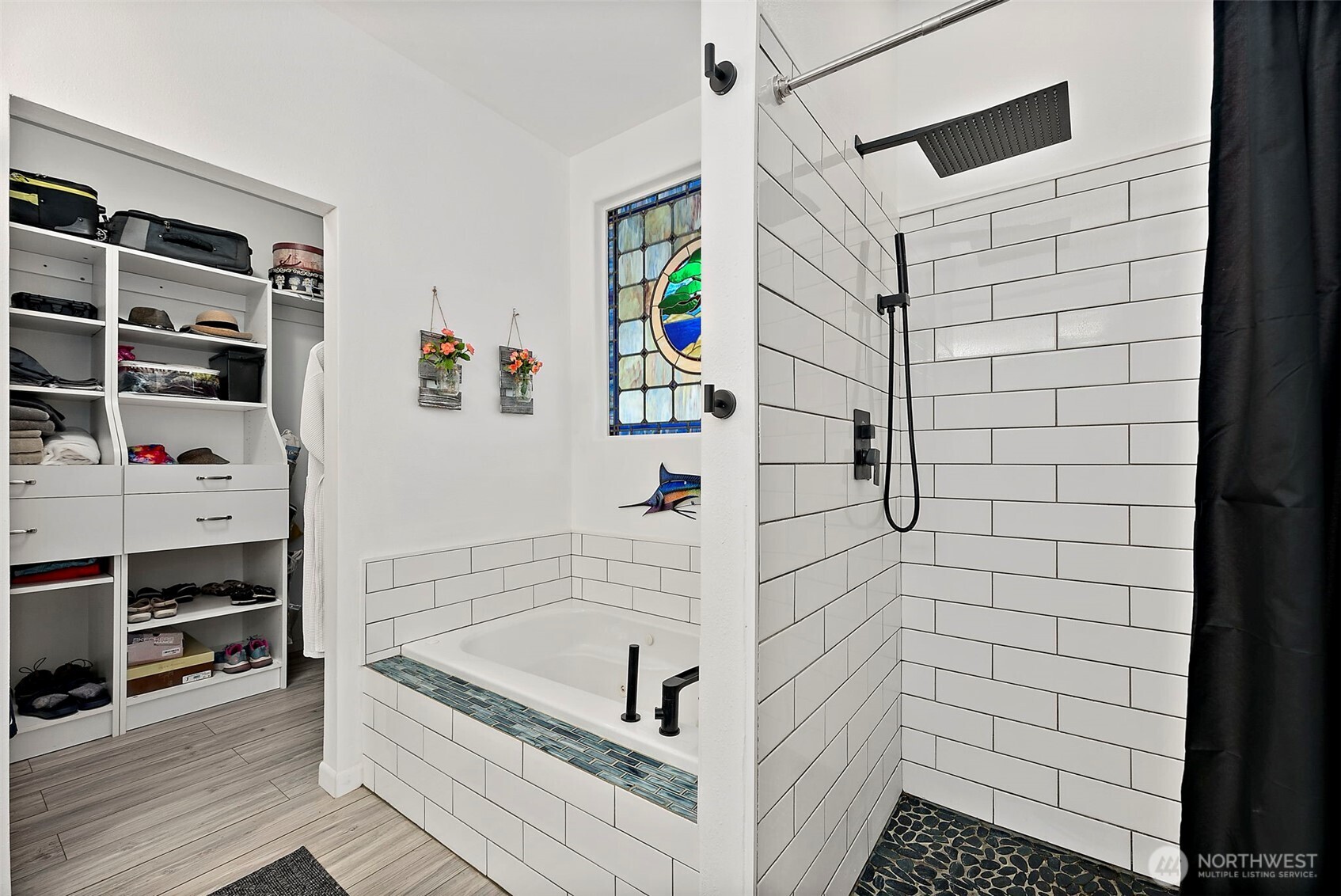 321 E Fairway Dr
