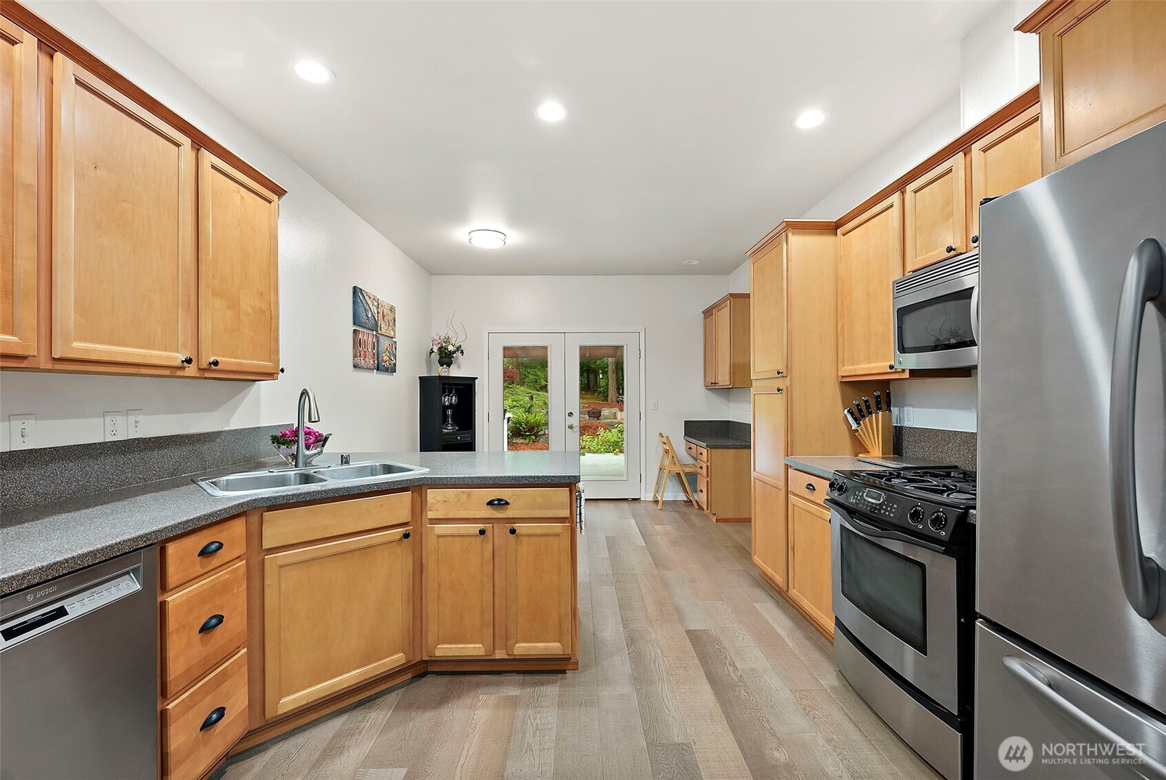 321 E Fairway Dr