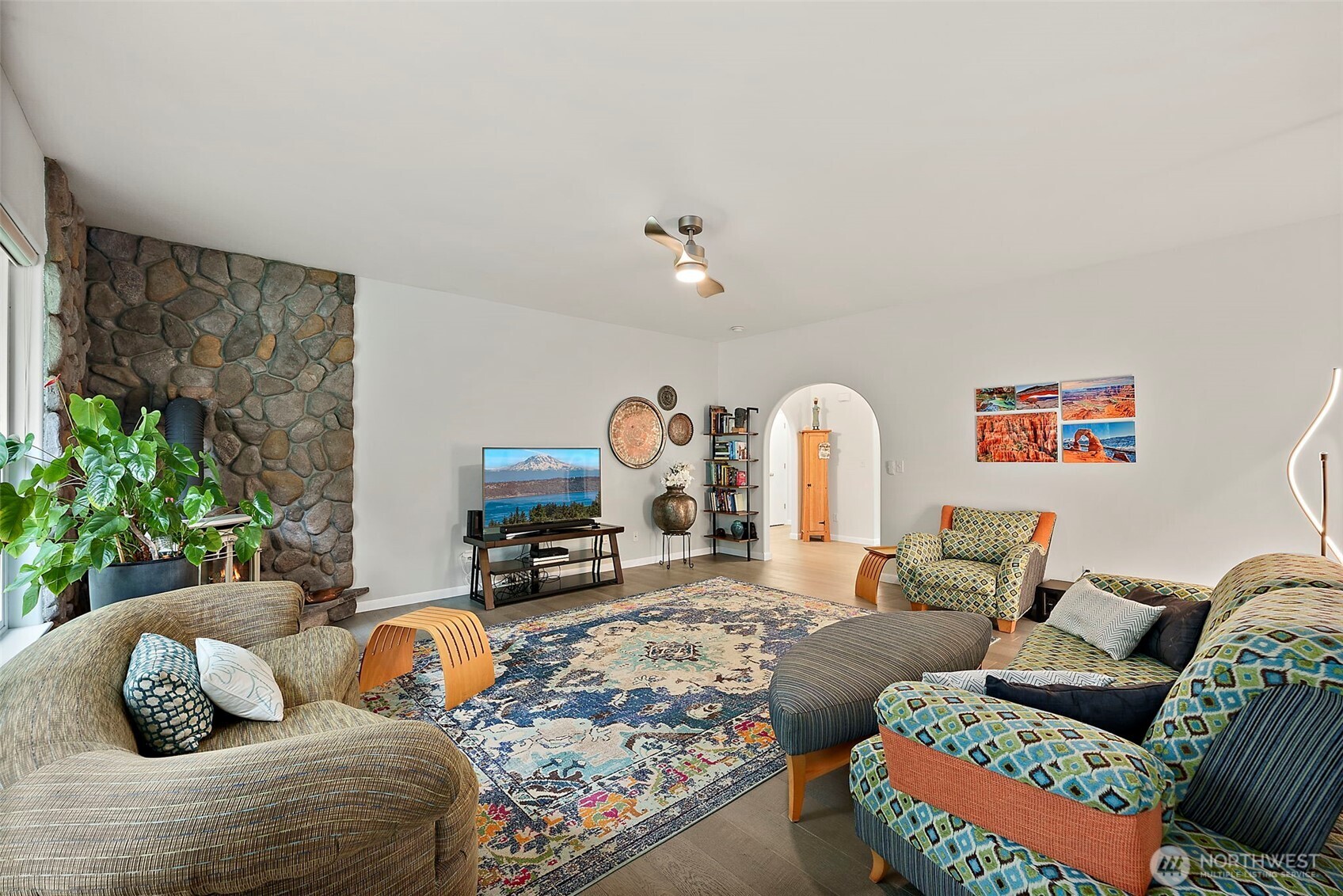 321 E Fairway Dr