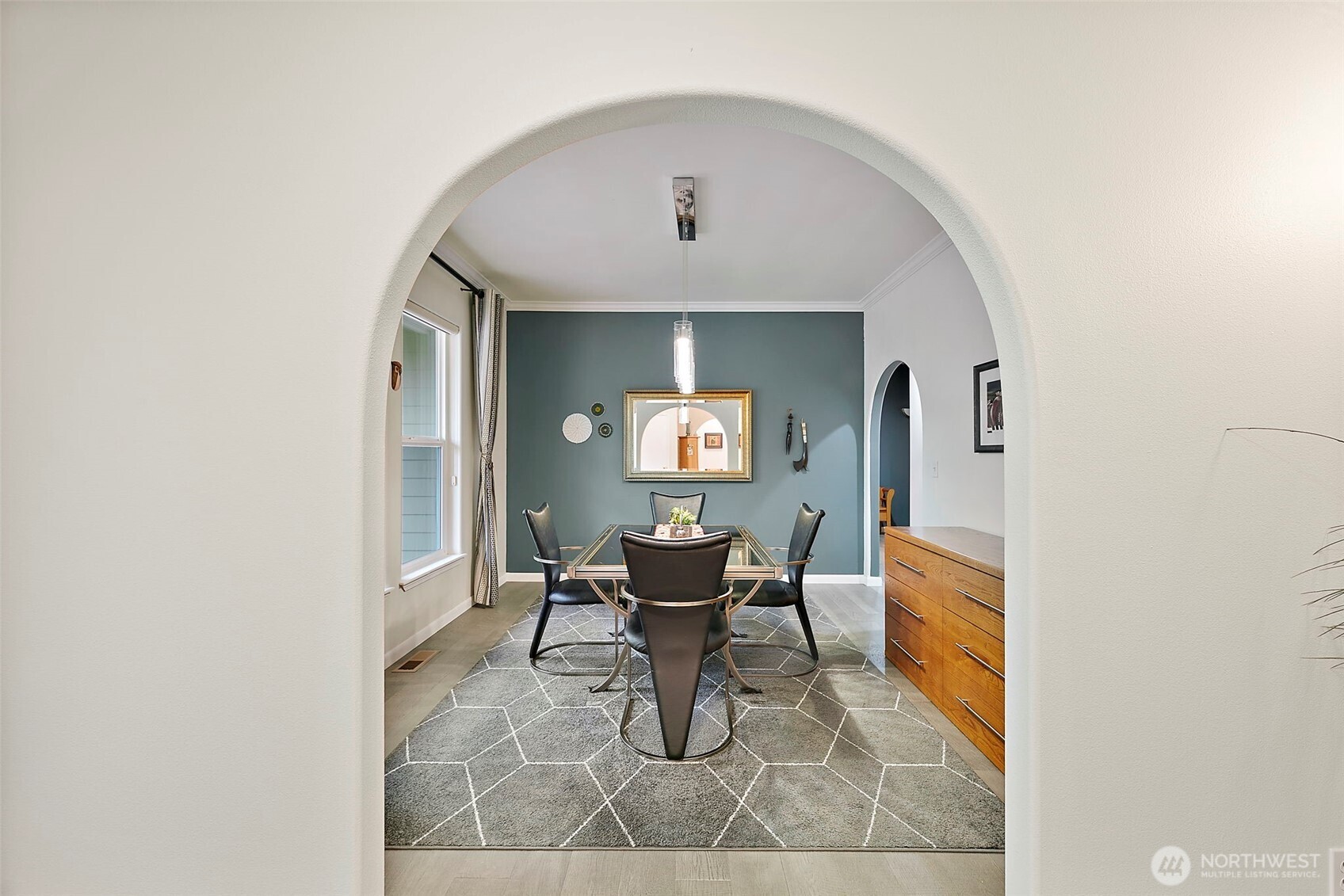 321 E Fairway Dr