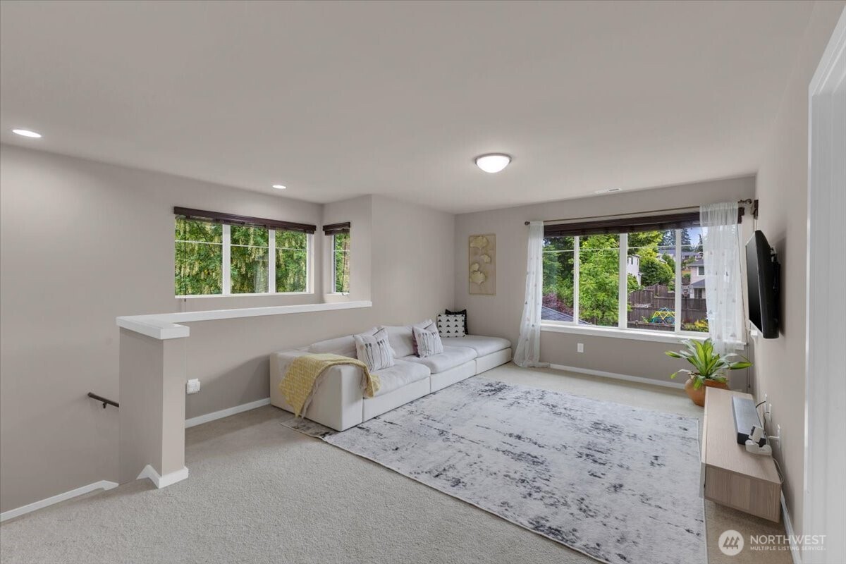 3907 168th Place SE