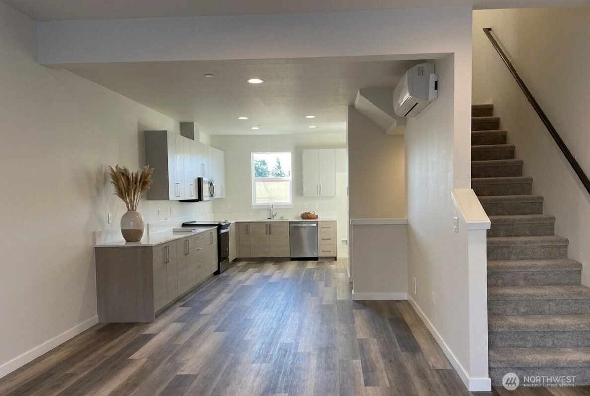 312 164th Street SW Unit: C3