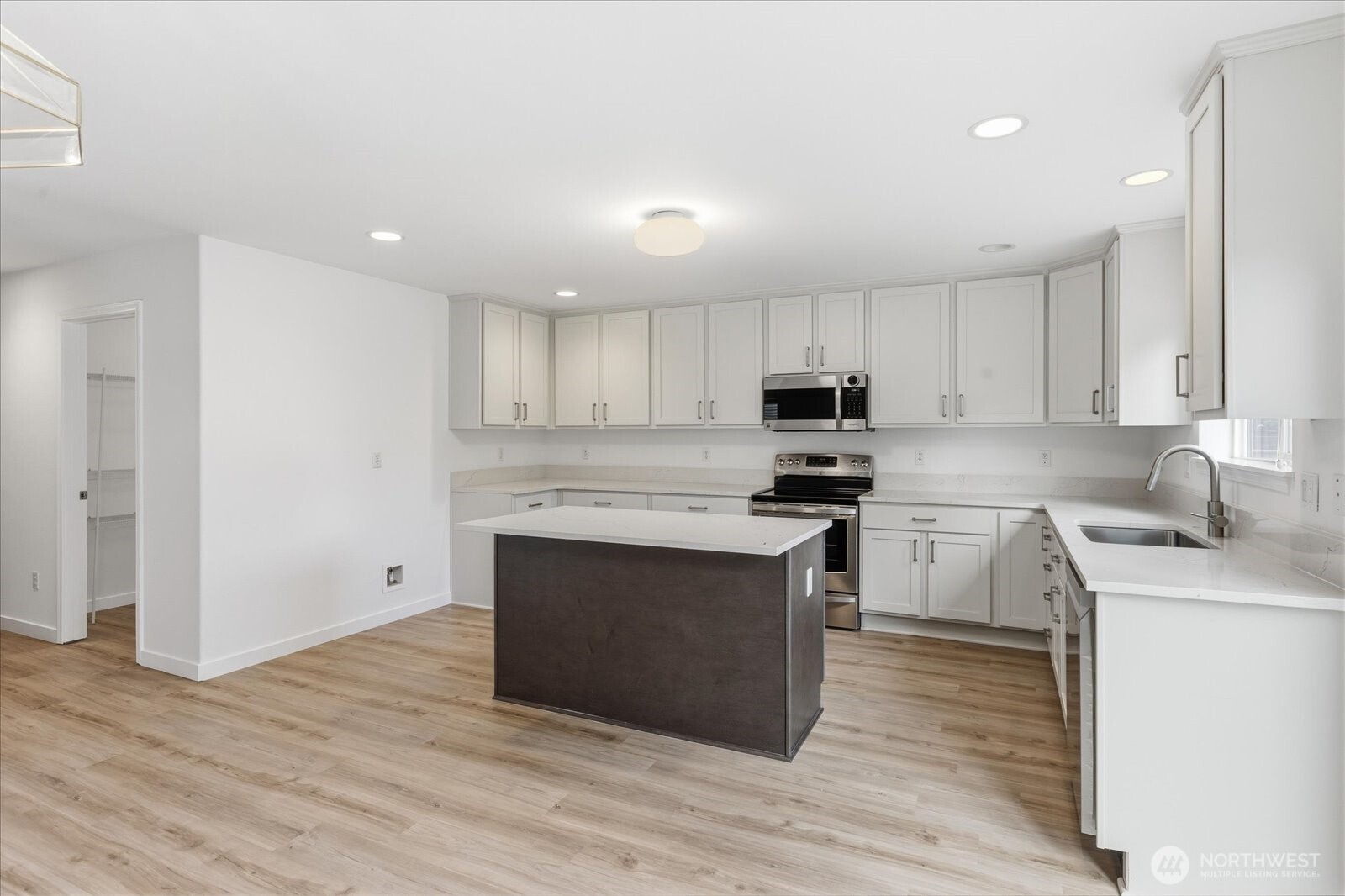 3808 S 335th Place