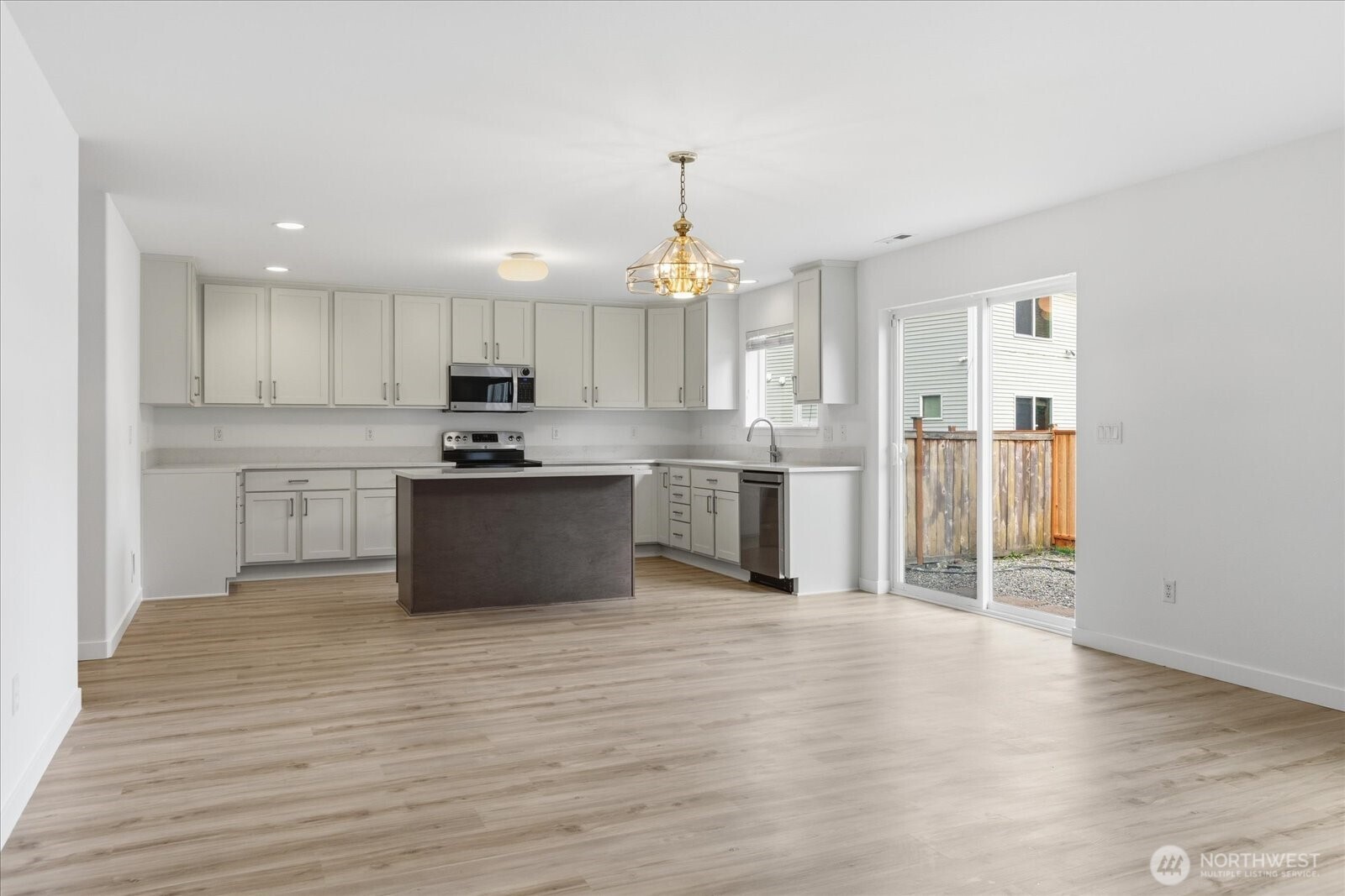 3808 S 335th Place