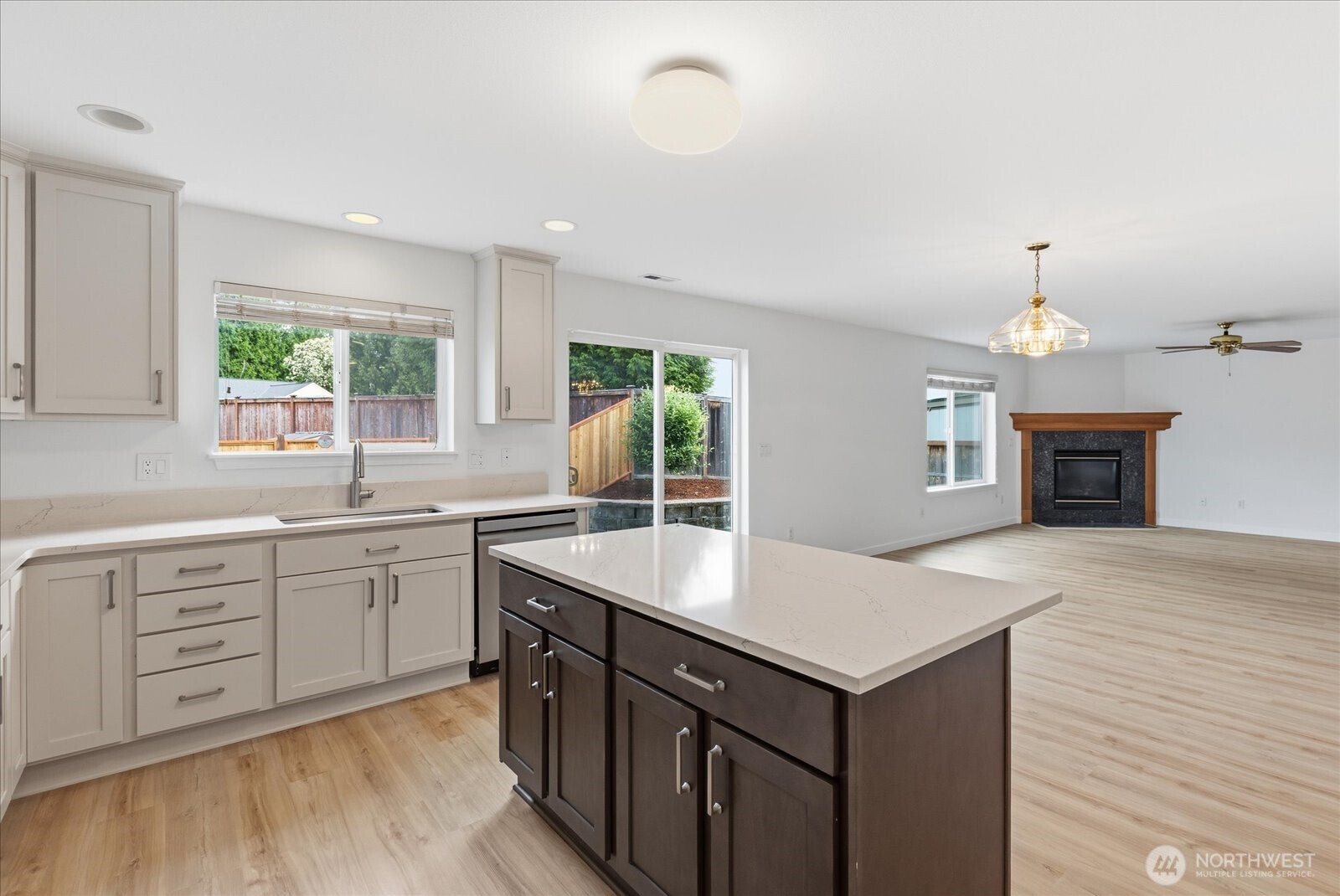 3808 S 335th Place