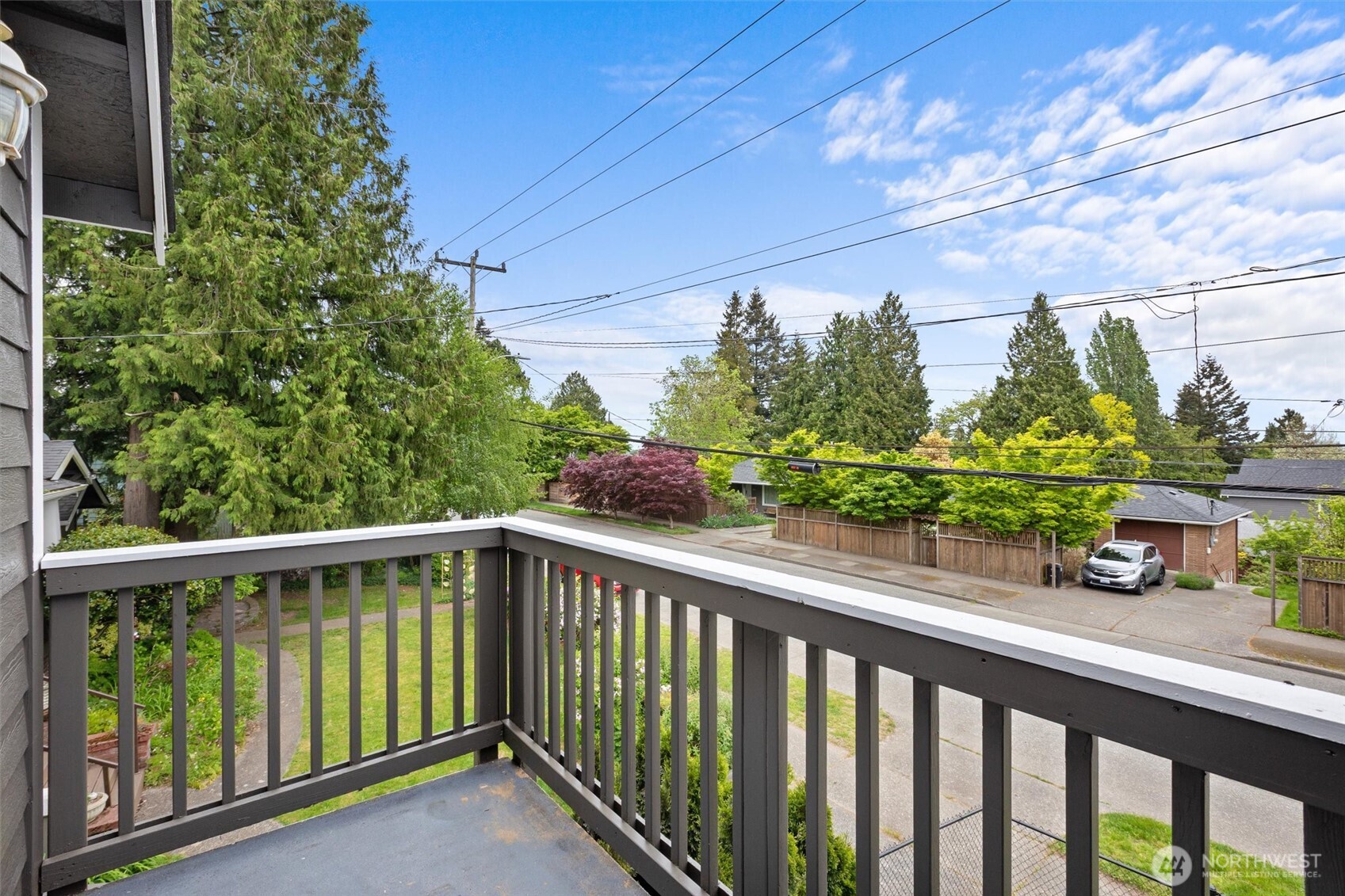 8803 15th Avenue NE