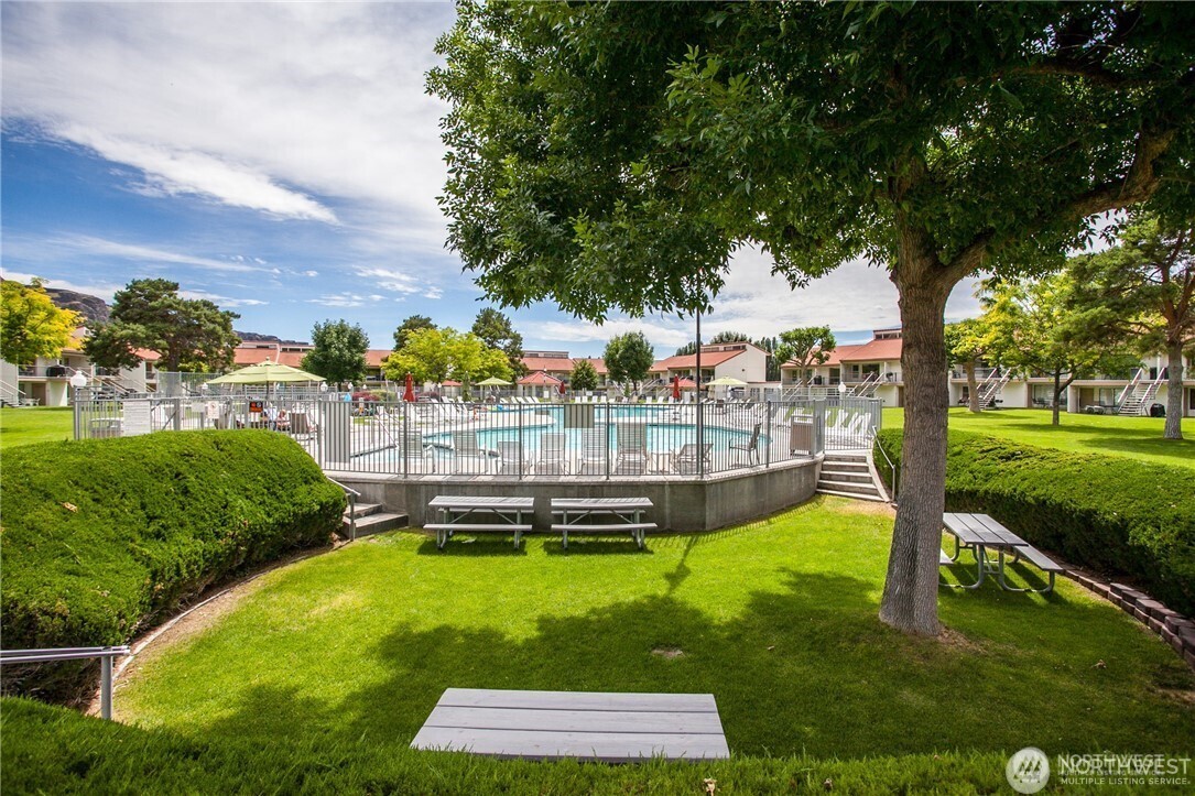 8903 Crescent Bar Road Unit: 154