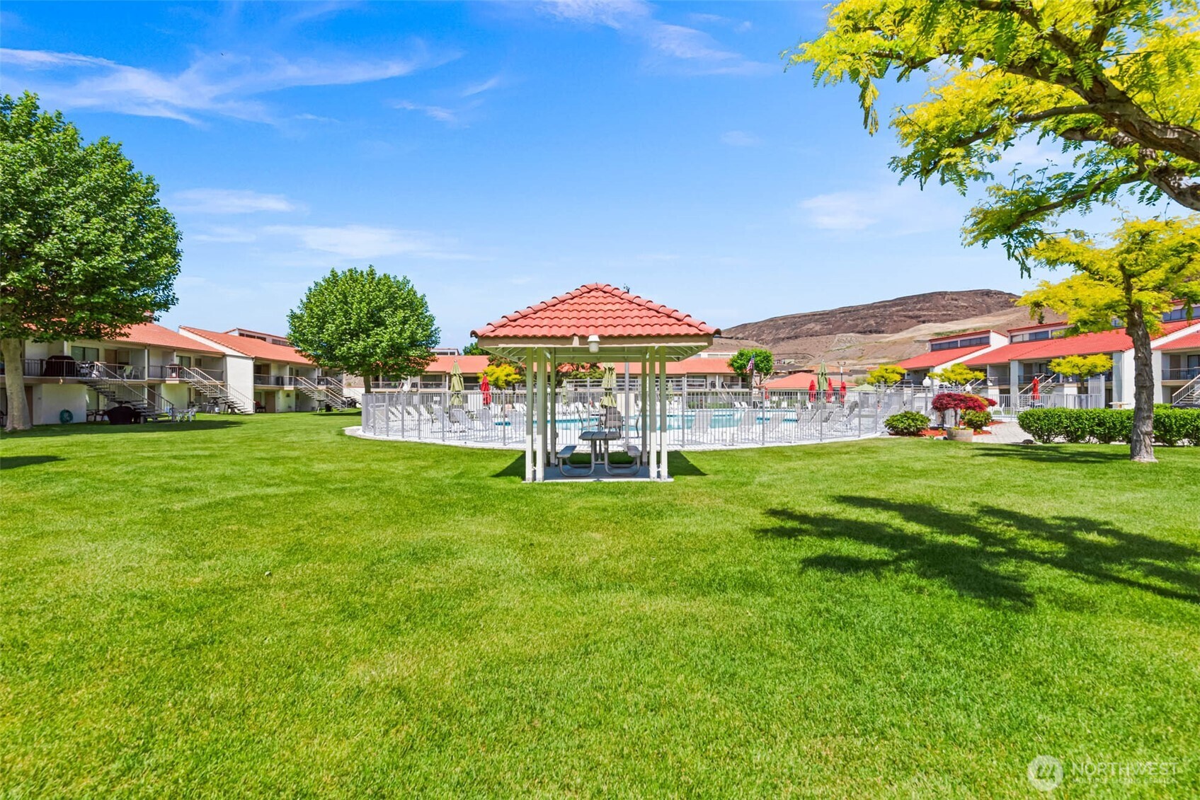 8903 Crescent Bar Road Unit: 154
