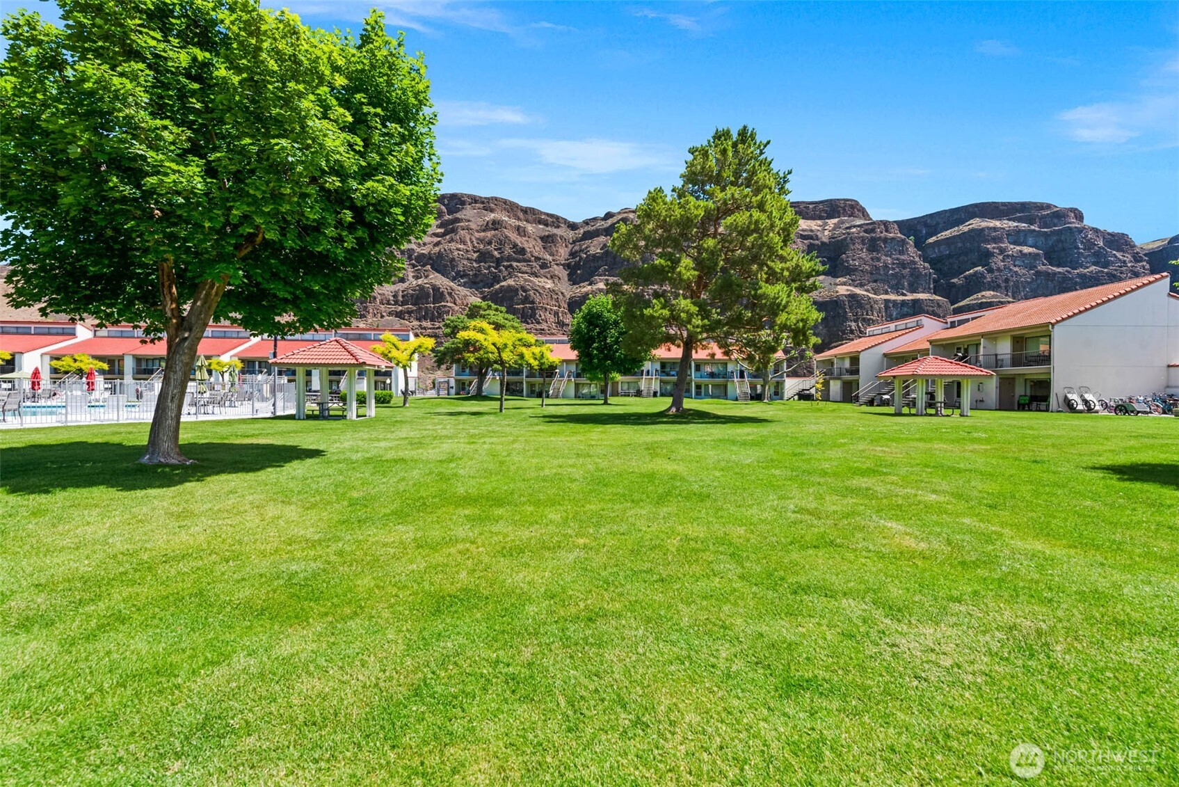 8903 Crescent Bar Road Unit: 154