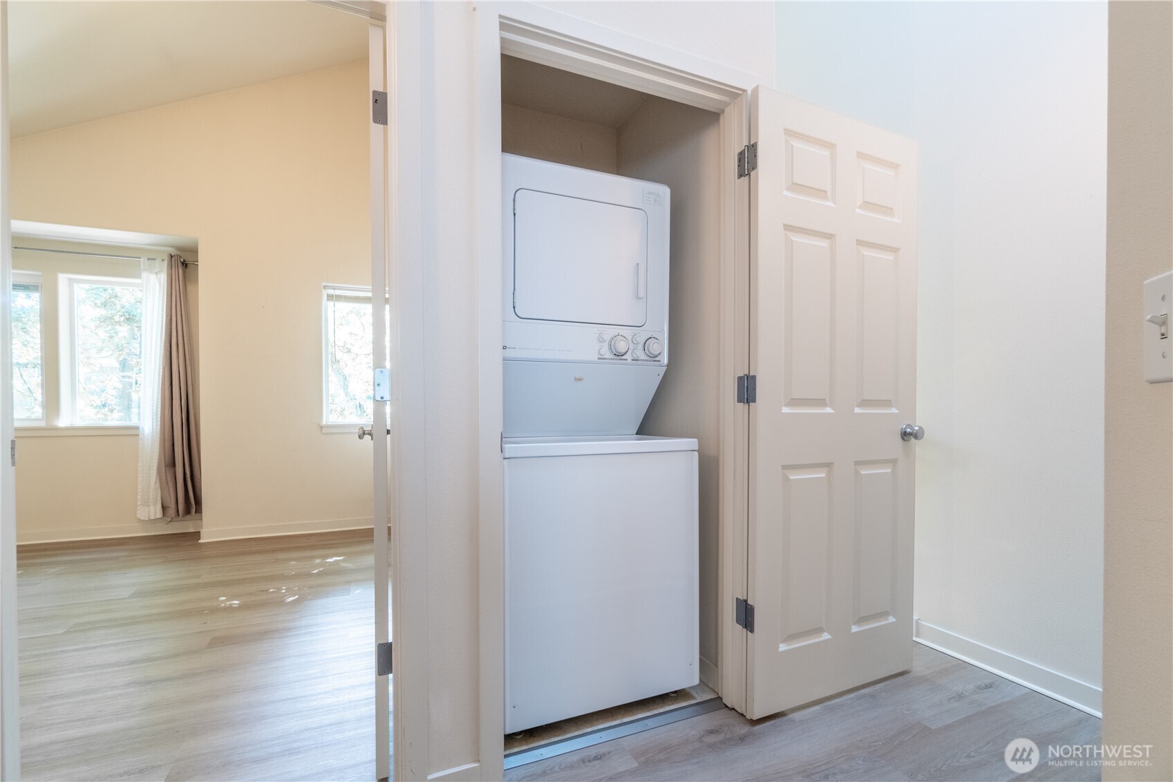 205 27th Avenue S Unit: 205