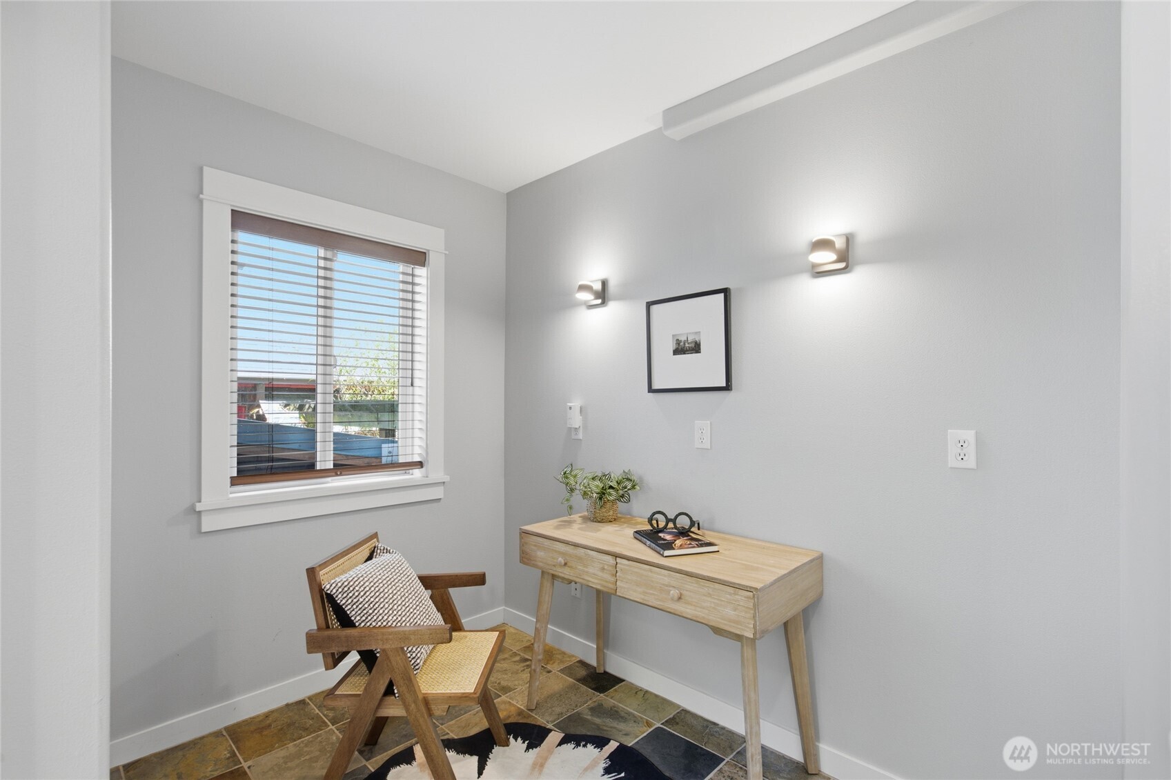 227 24th Avenue E Unit: B