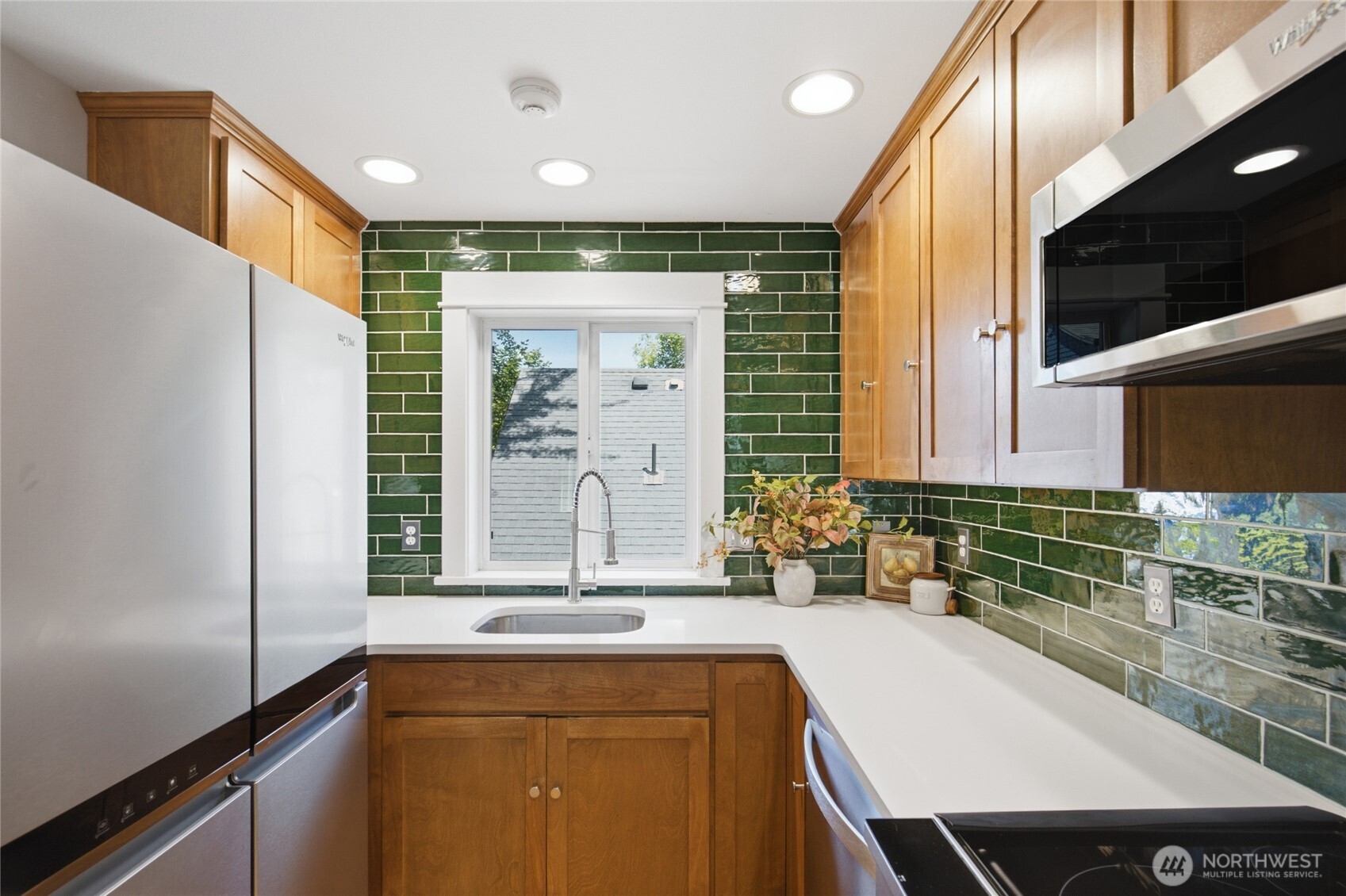 227 24th Avenue E Unit: B