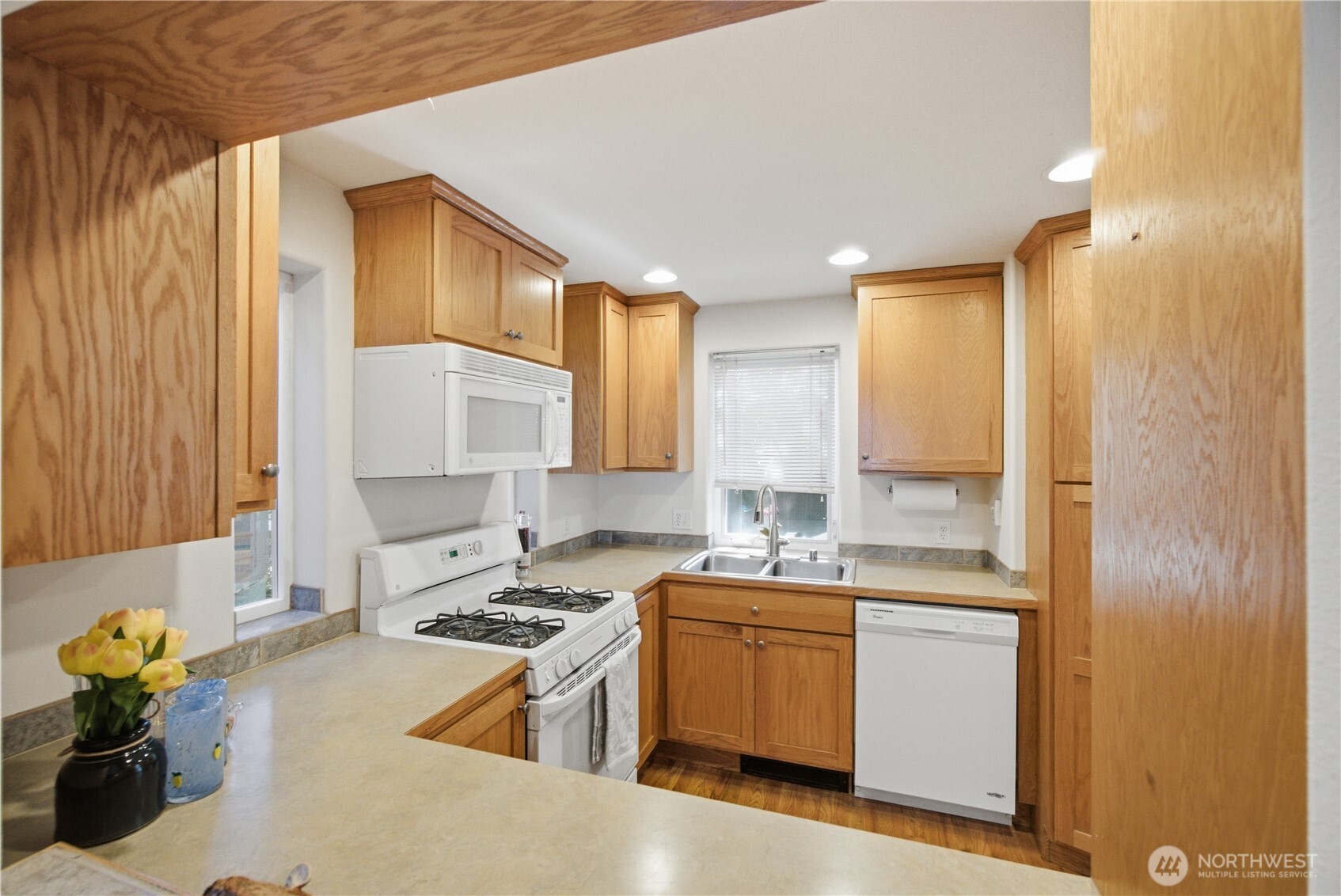 205 27th Avenue S Unit: 205