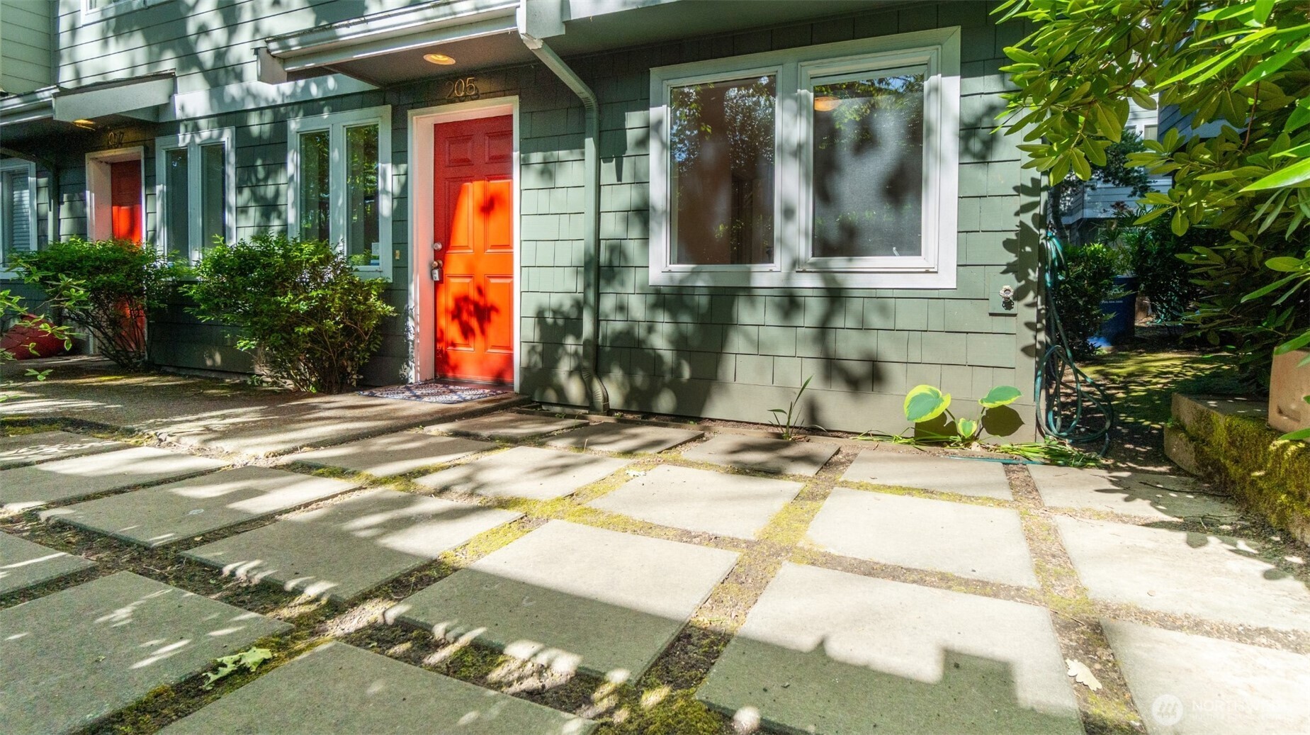 205 27th Avenue S Unit: 205