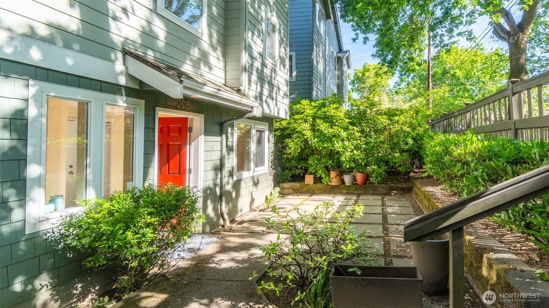 205 27th Avenue S Unit: 205